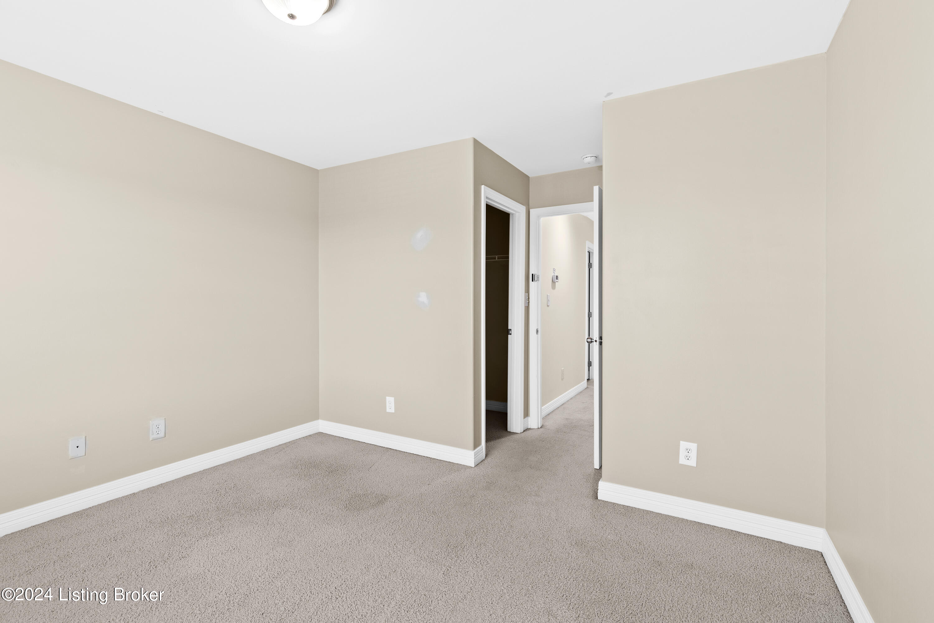 1337 Russell Springs Dr