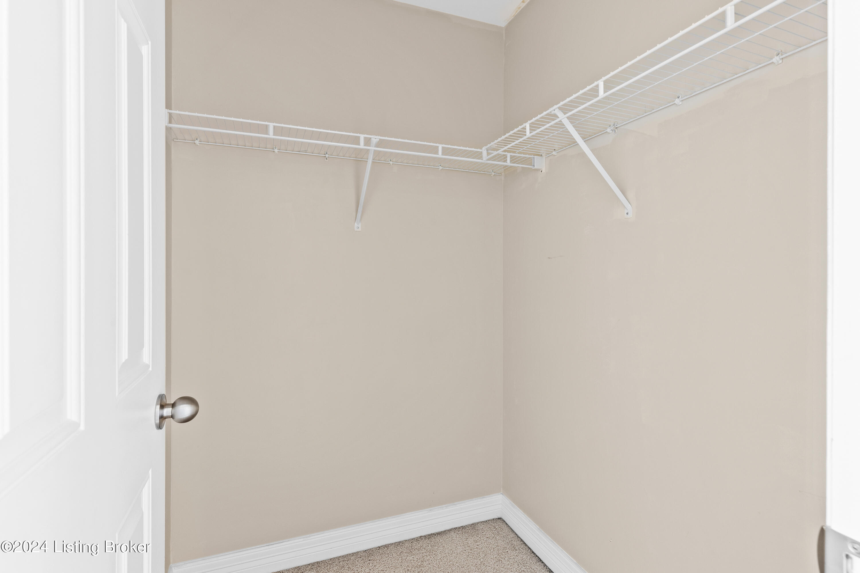 1337 Russell Springs Dr