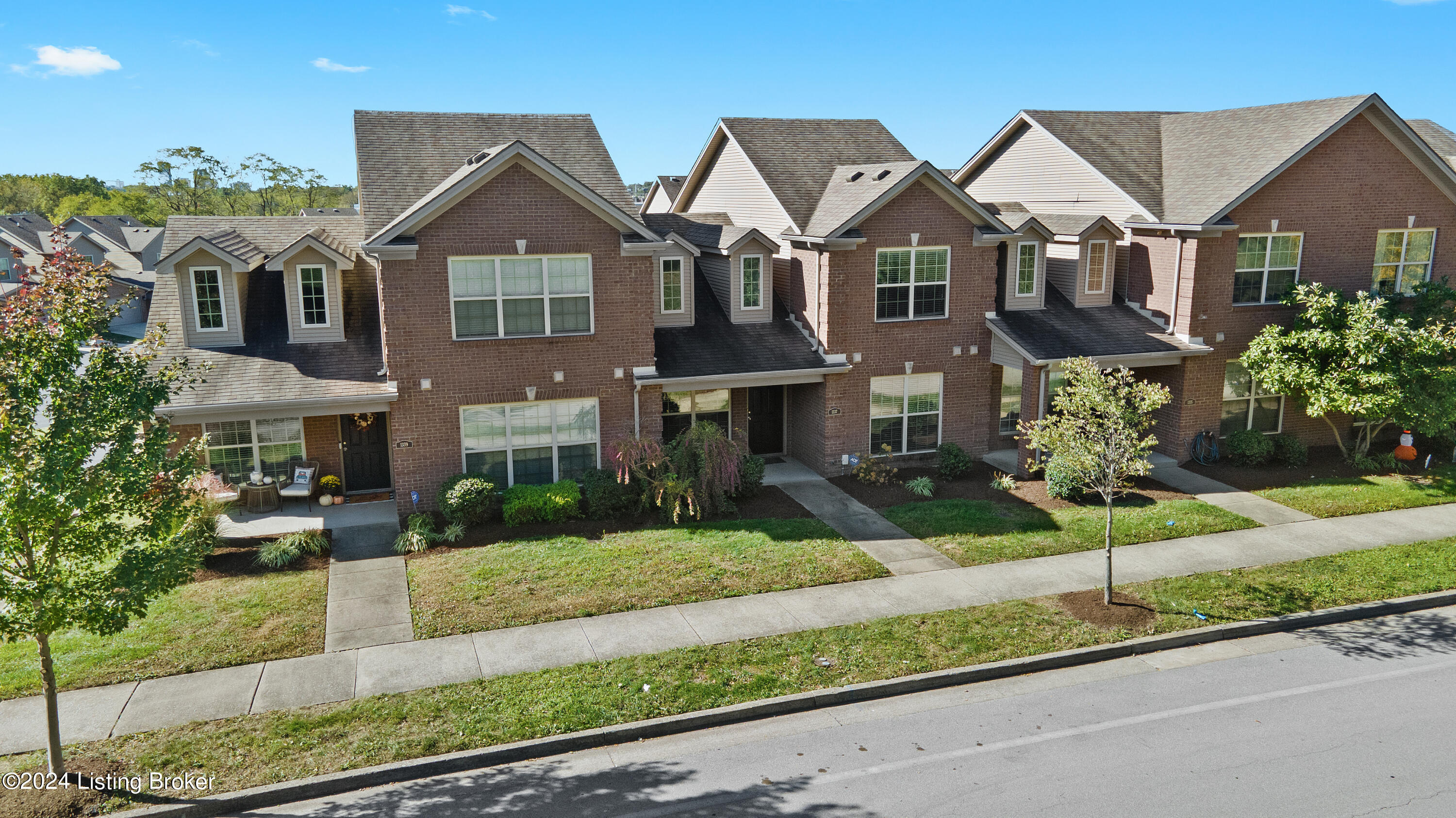 1337 Russell Springs Dr