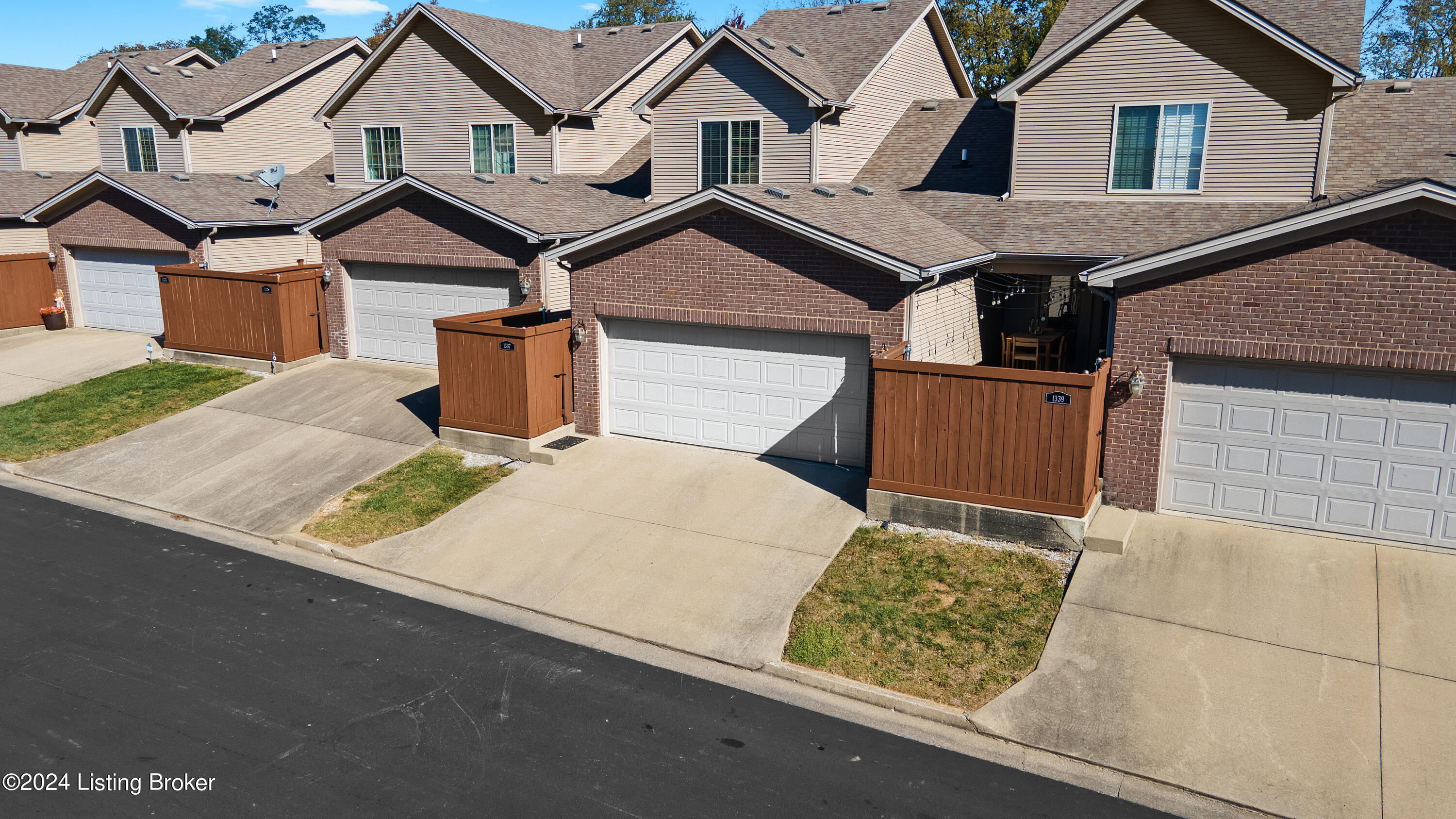 1337 Russell Springs Dr