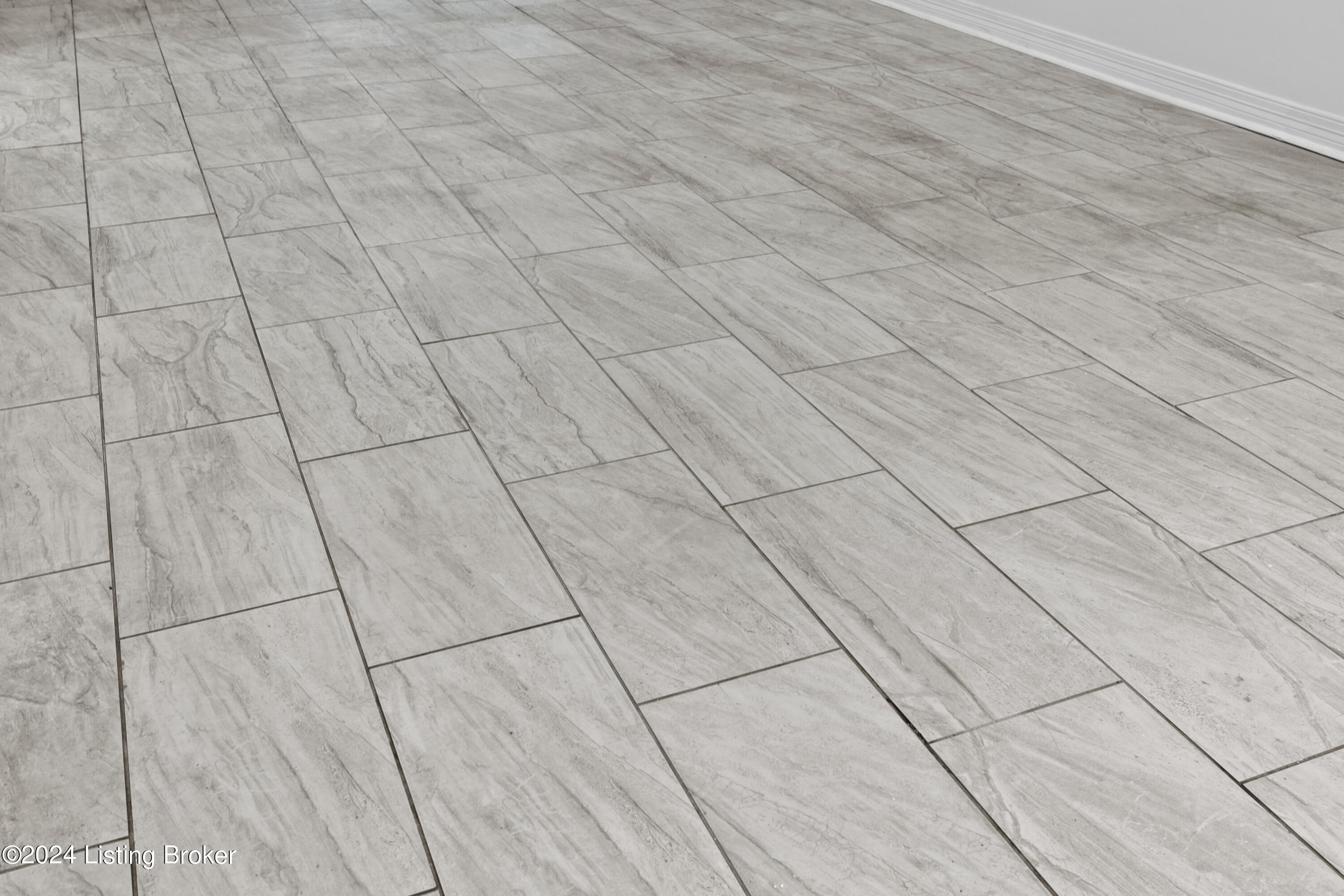 1337 Russell Springs Dr