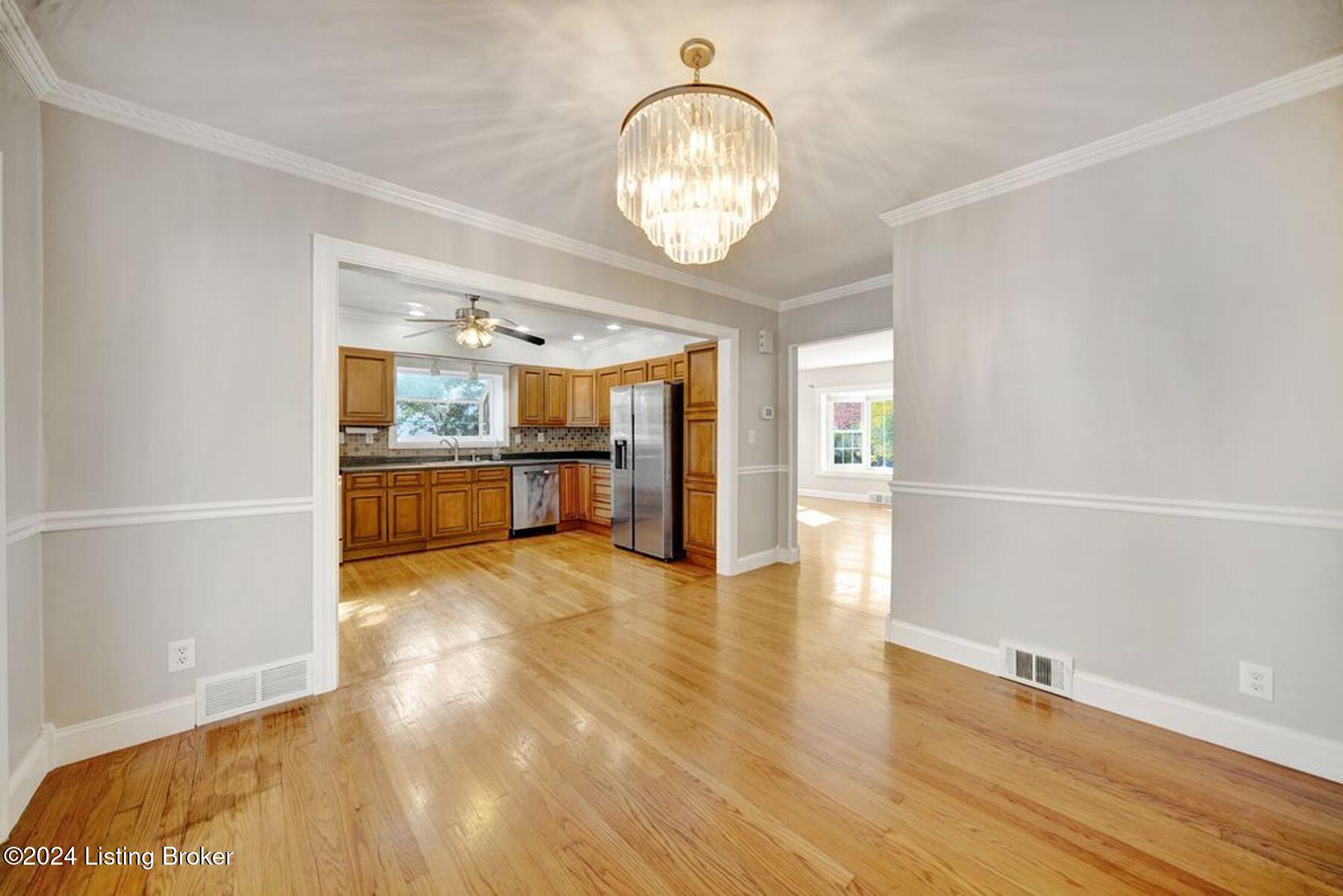 2537 Tennyson Ave