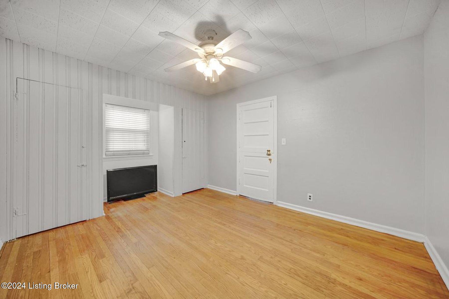 2537 Tennyson Ave