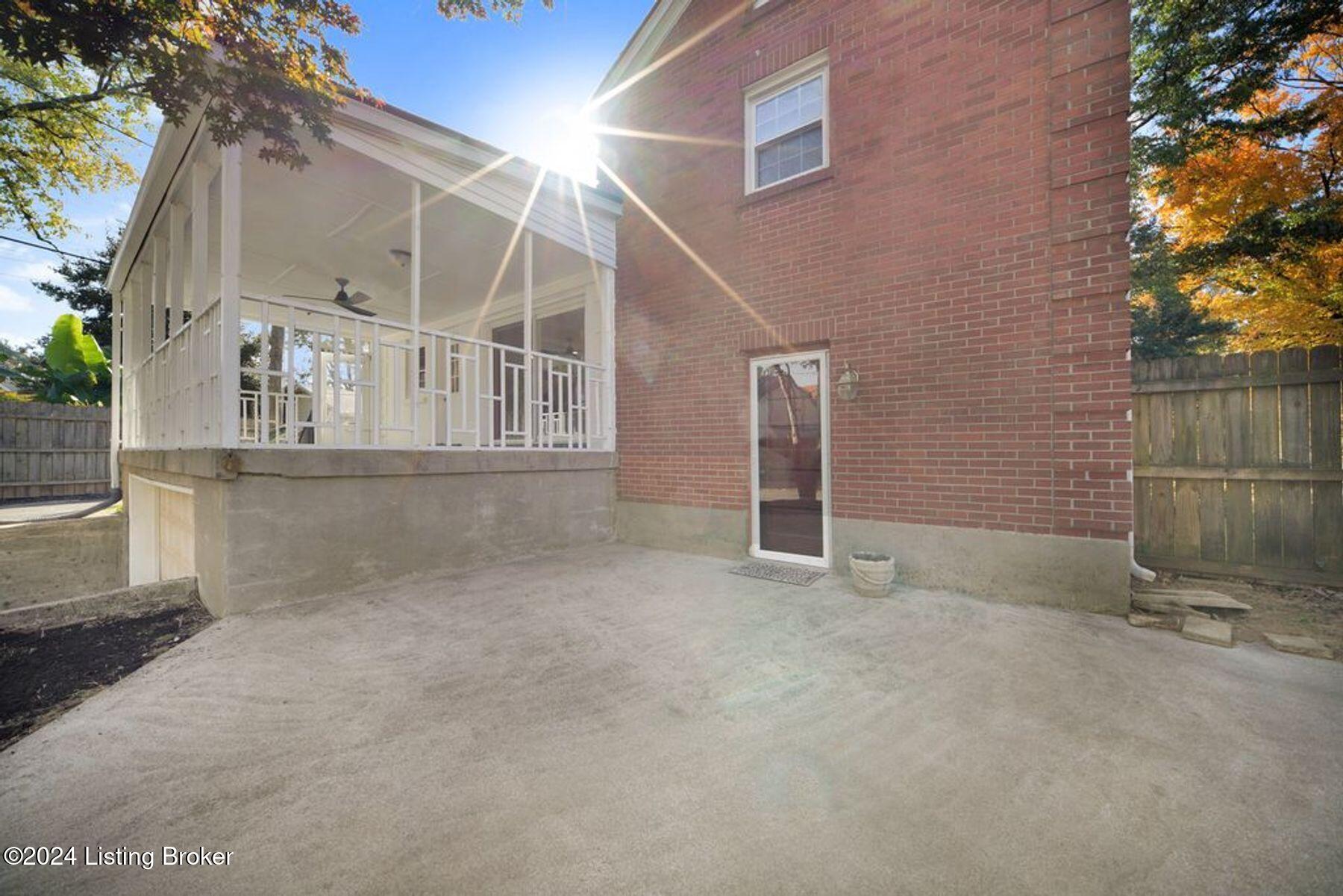 2537 Tennyson Ave