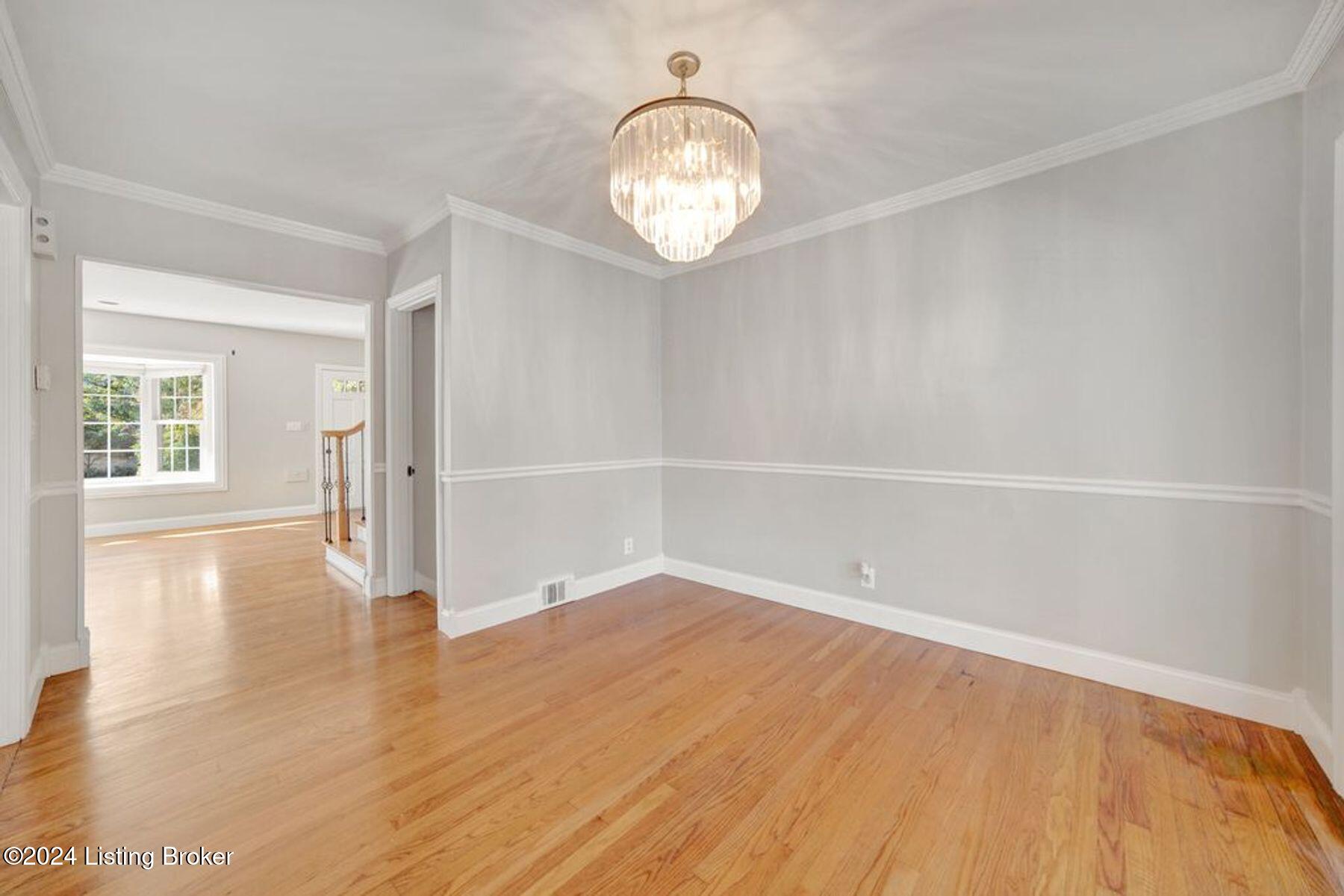 2537 Tennyson Ave