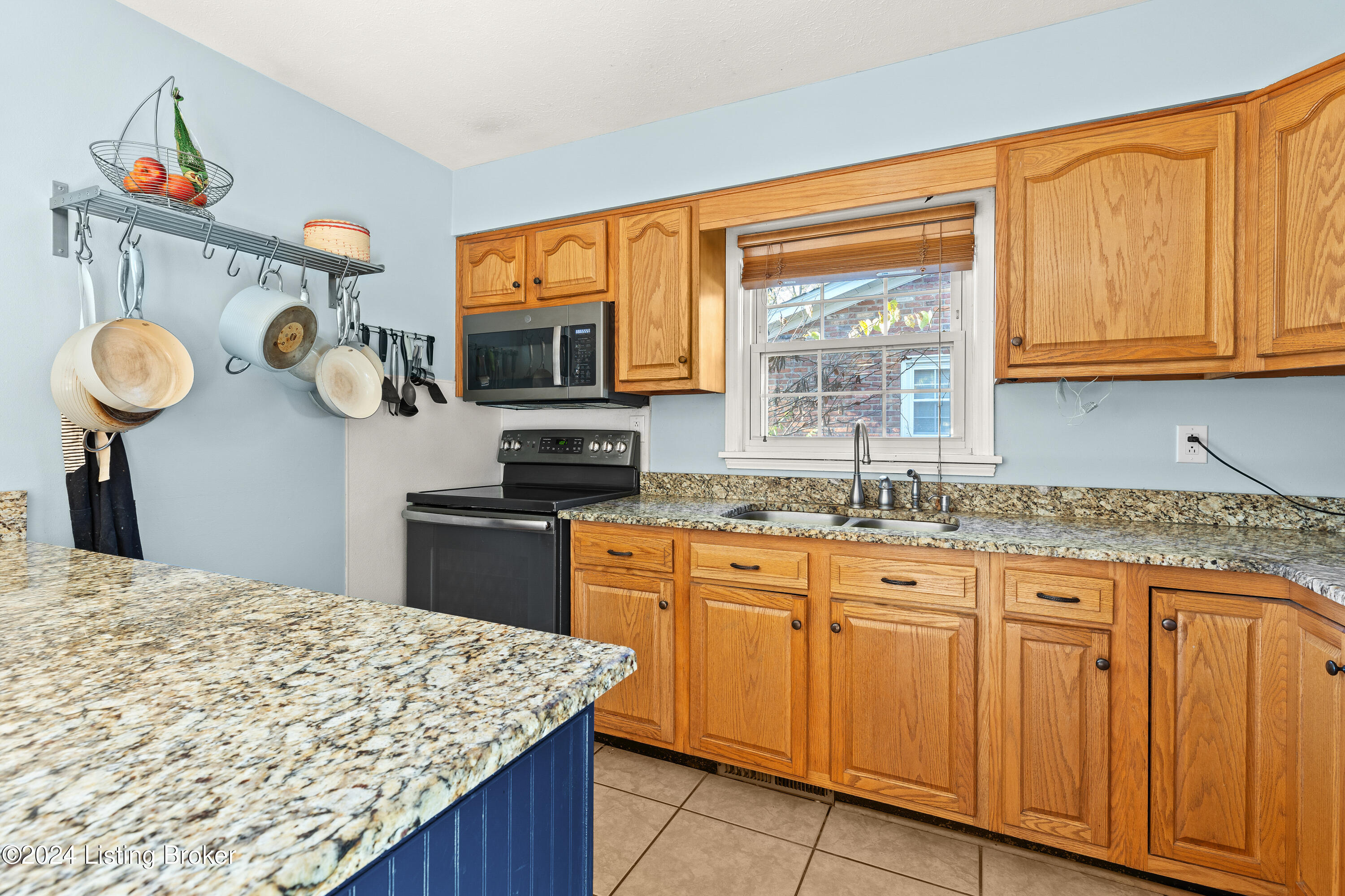 3818 Iron Horse Way