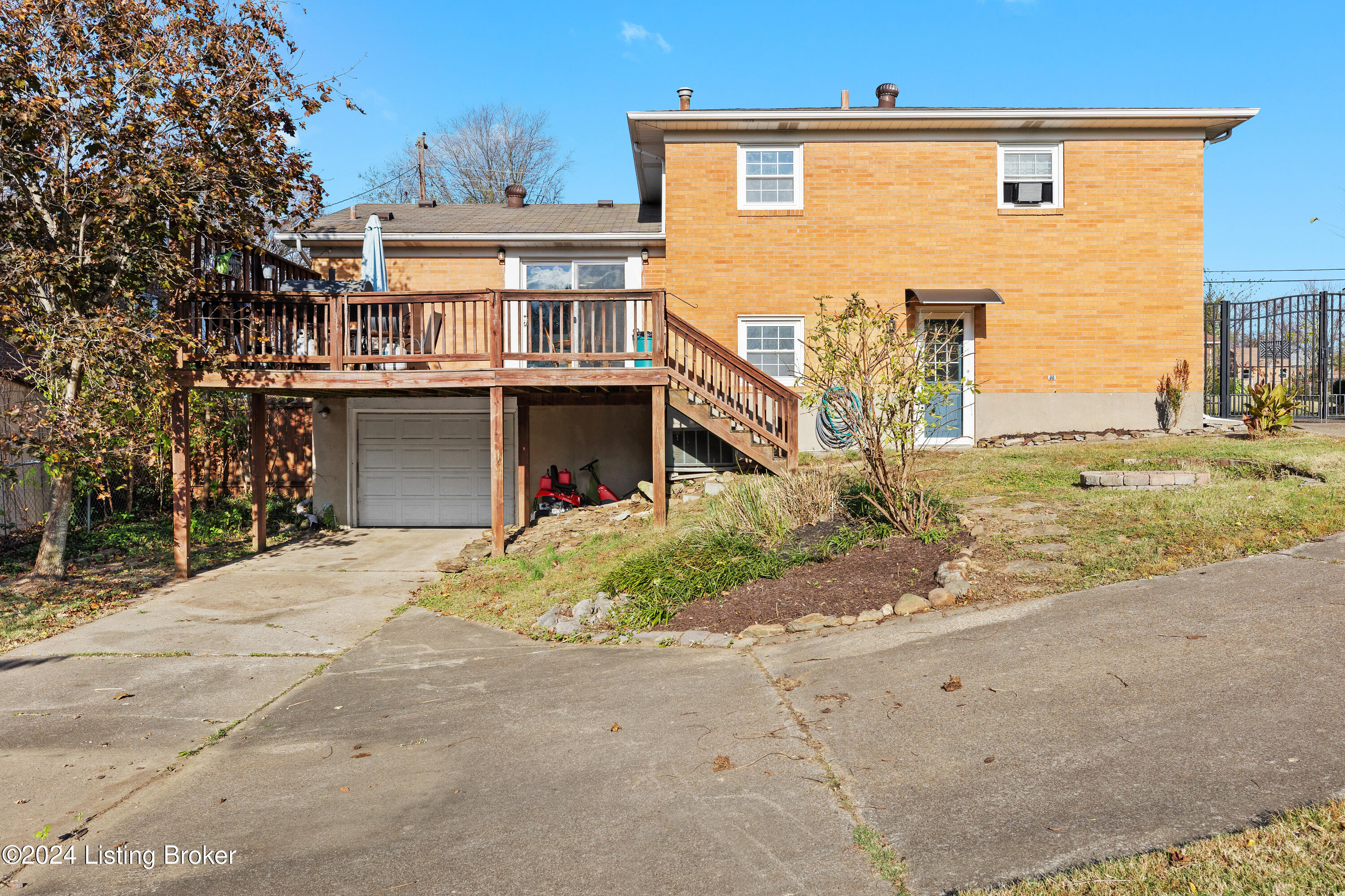 3818 Iron Horse Way