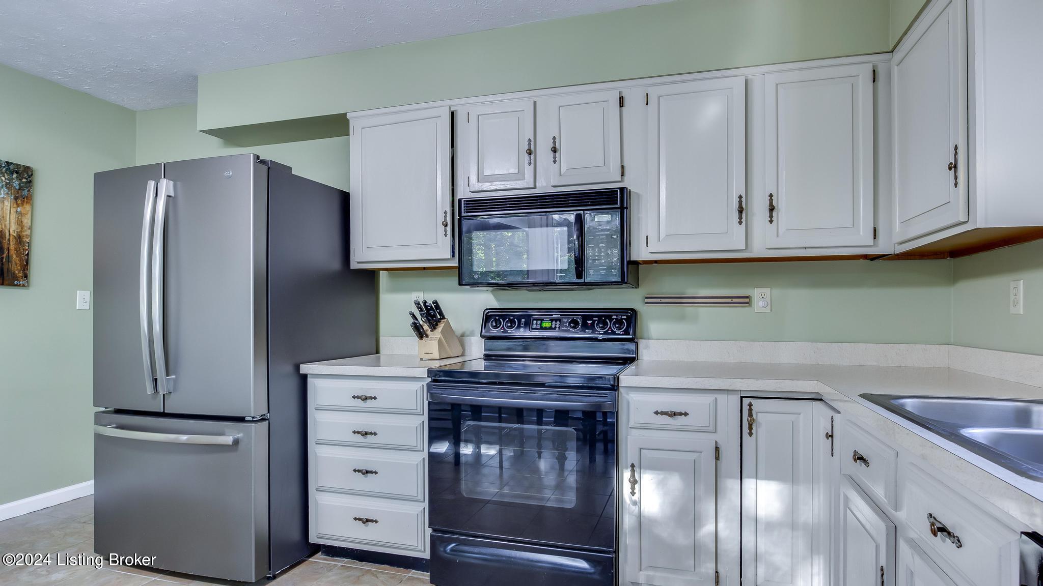 10814 Cherry Grove Ct