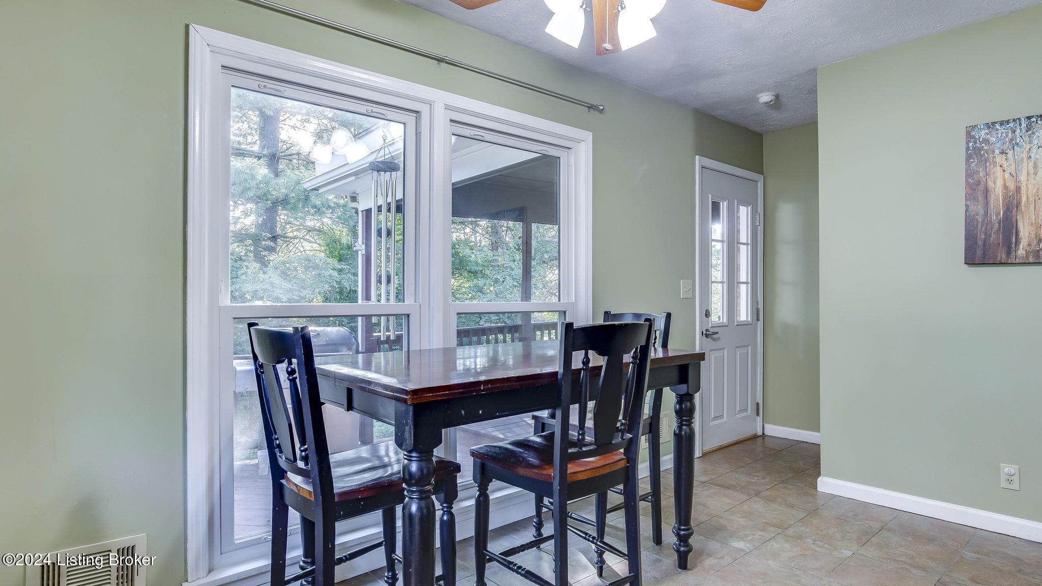 10814 Cherry Grove Ct