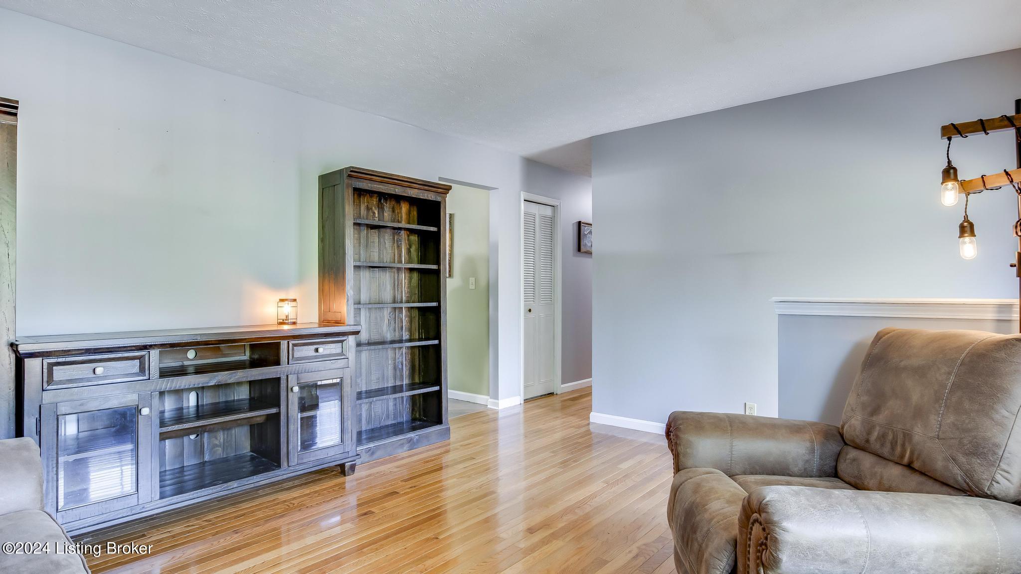 10814 Cherry Grove Ct