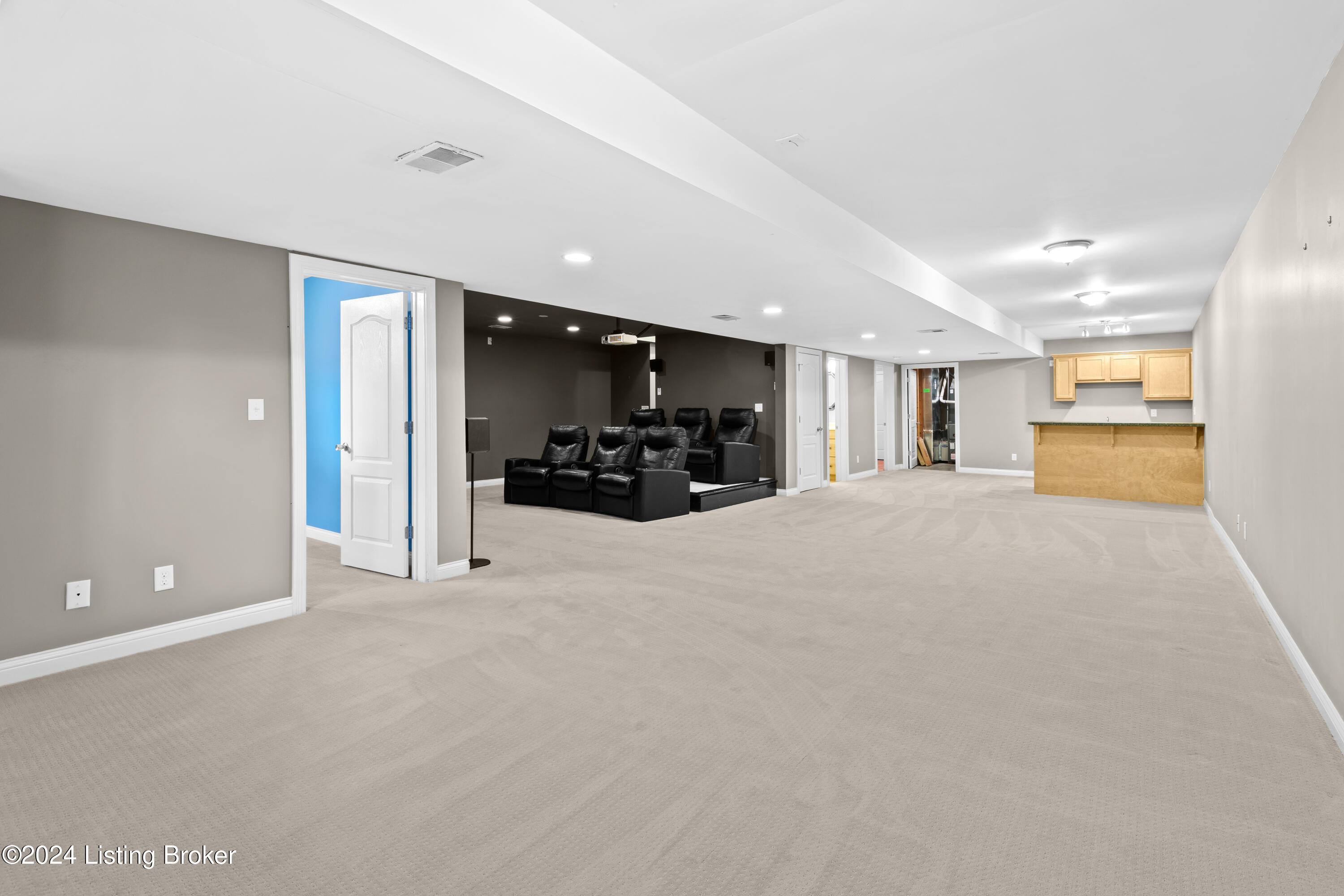 12611 Bernay Pl