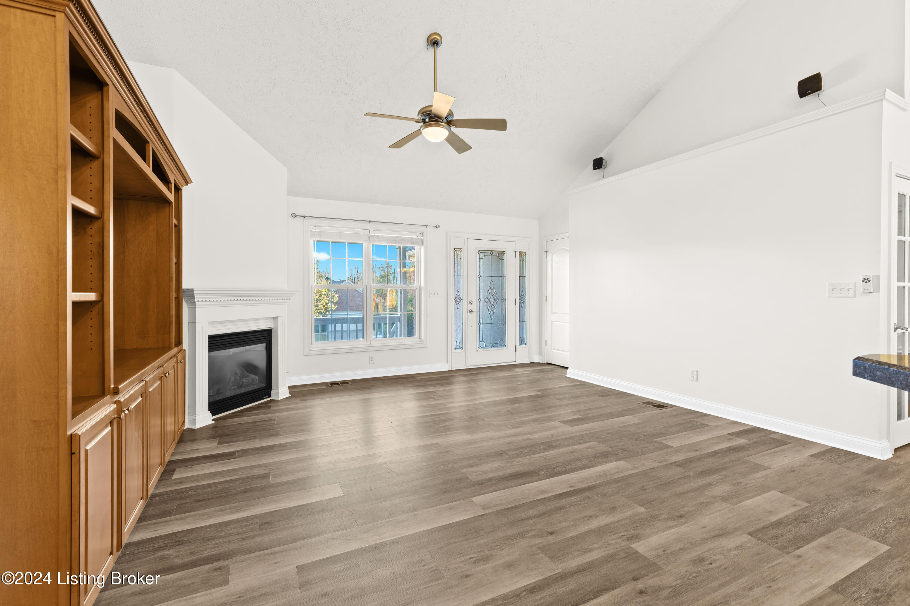 12611 Bernay Pl