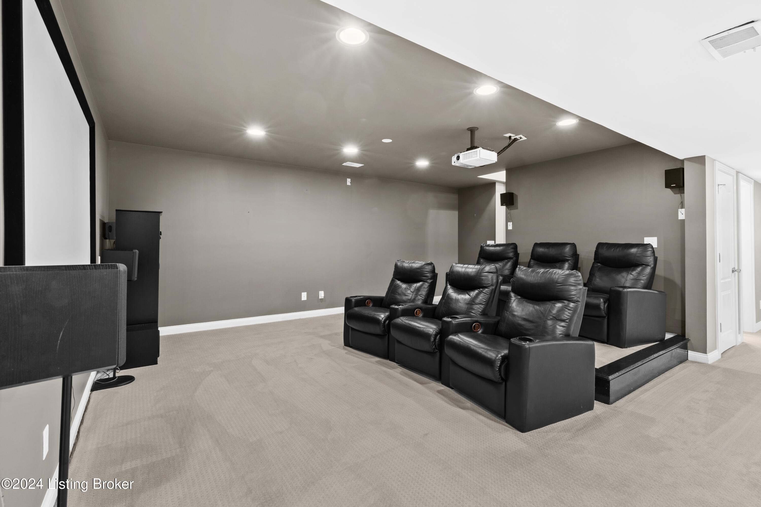 12611 Bernay Pl