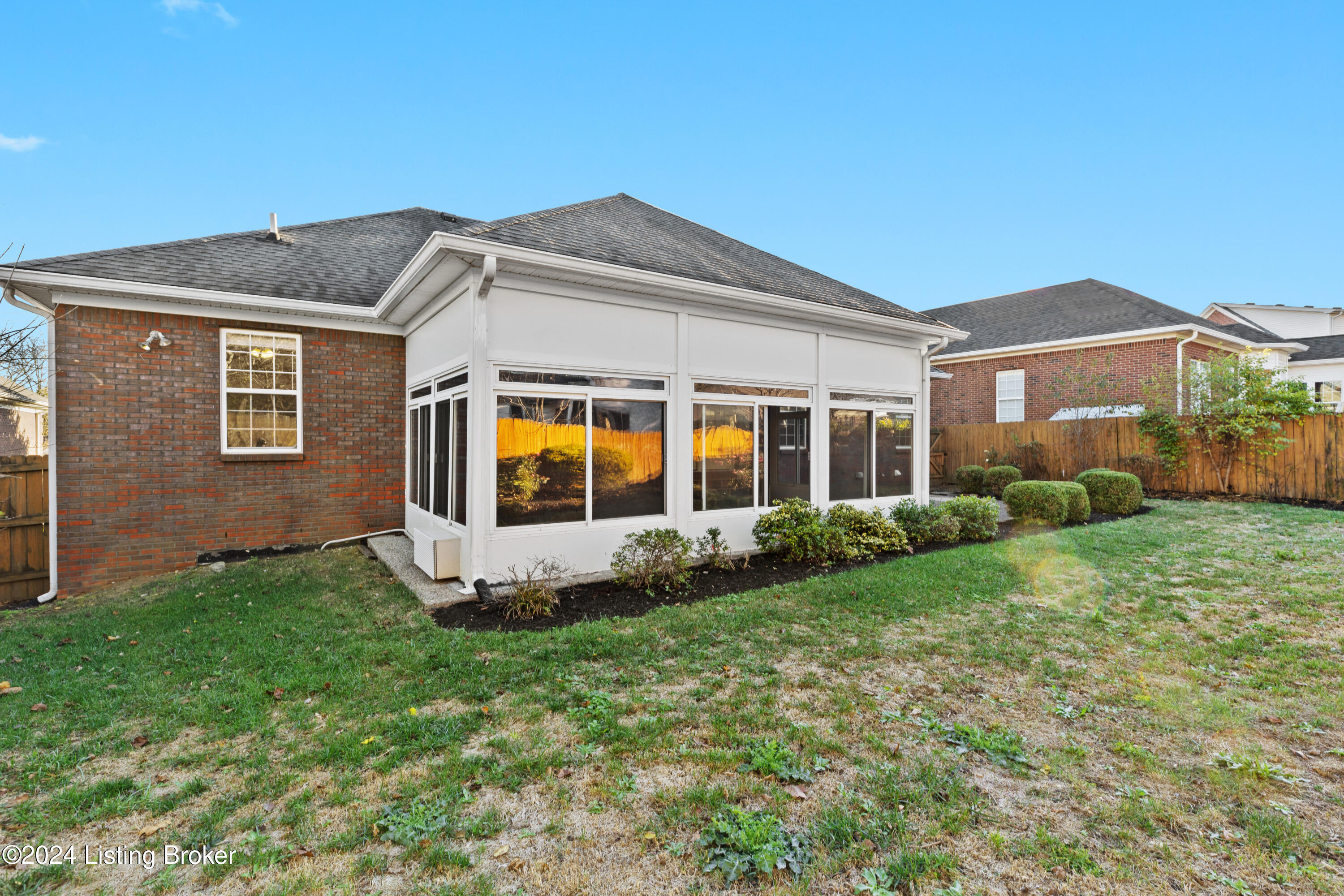 12611 Bernay Pl