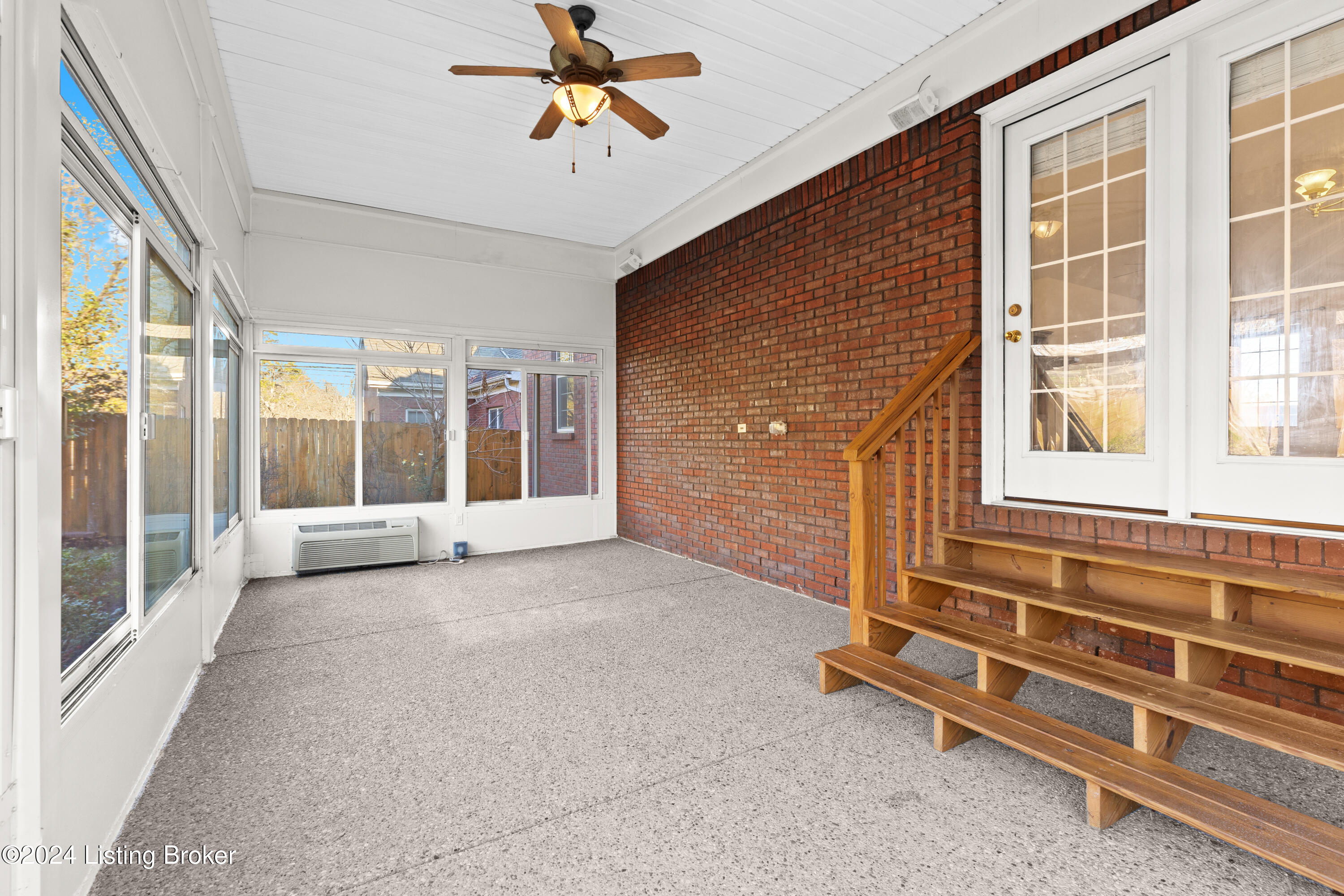 12611 Bernay Pl
