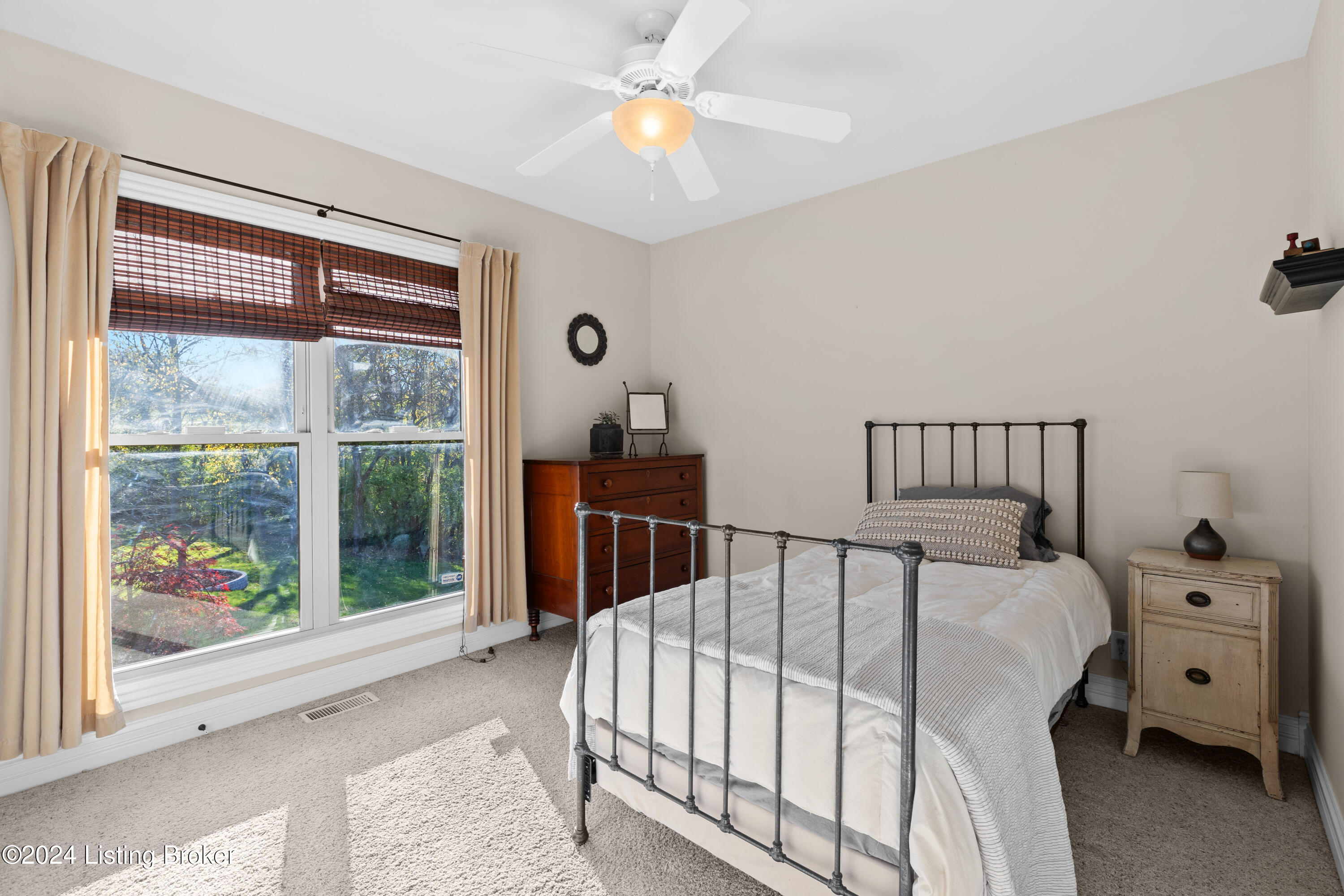 1901 Brooke Stone Ct
