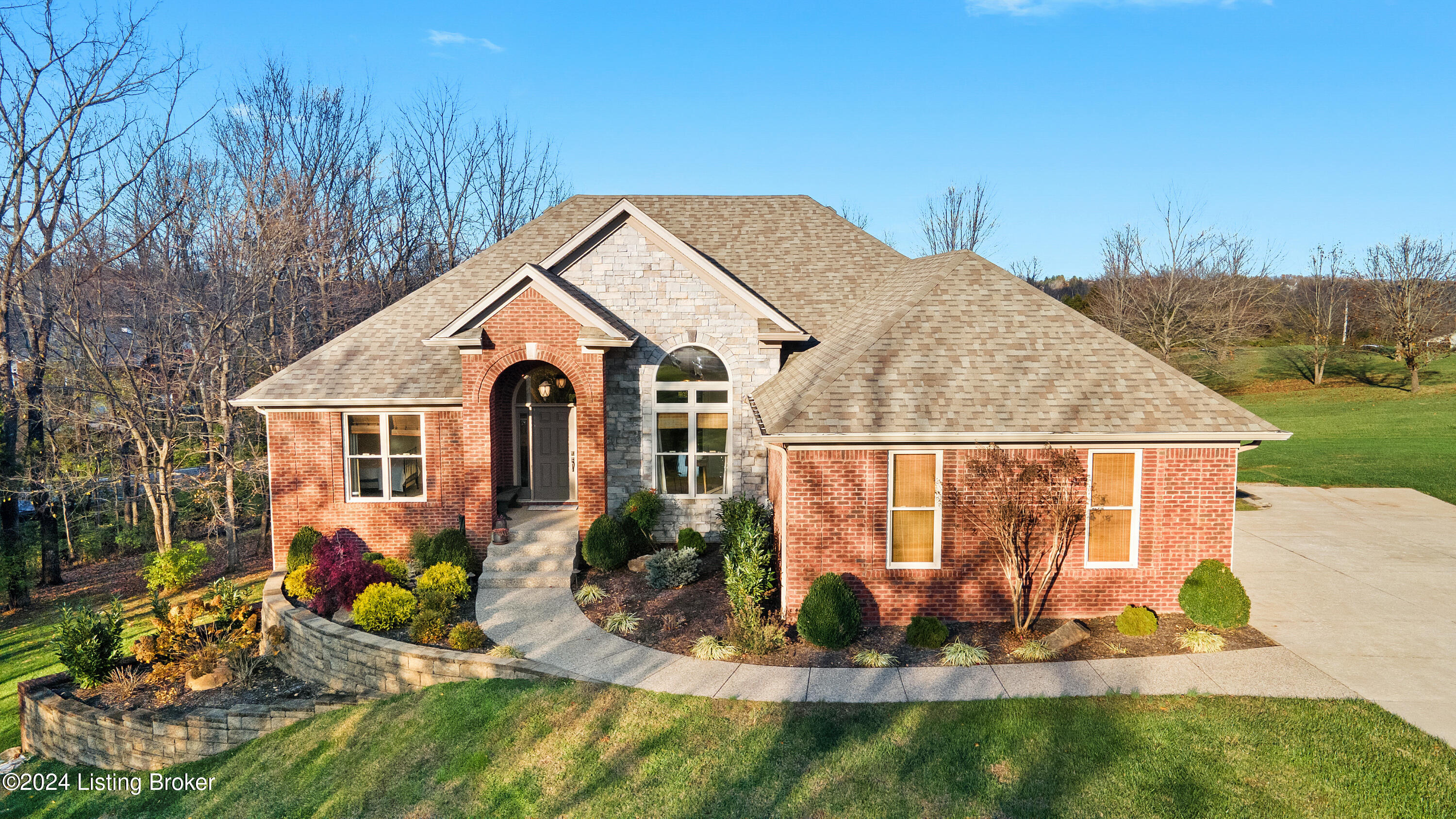 1901 Brooke Stone Ct