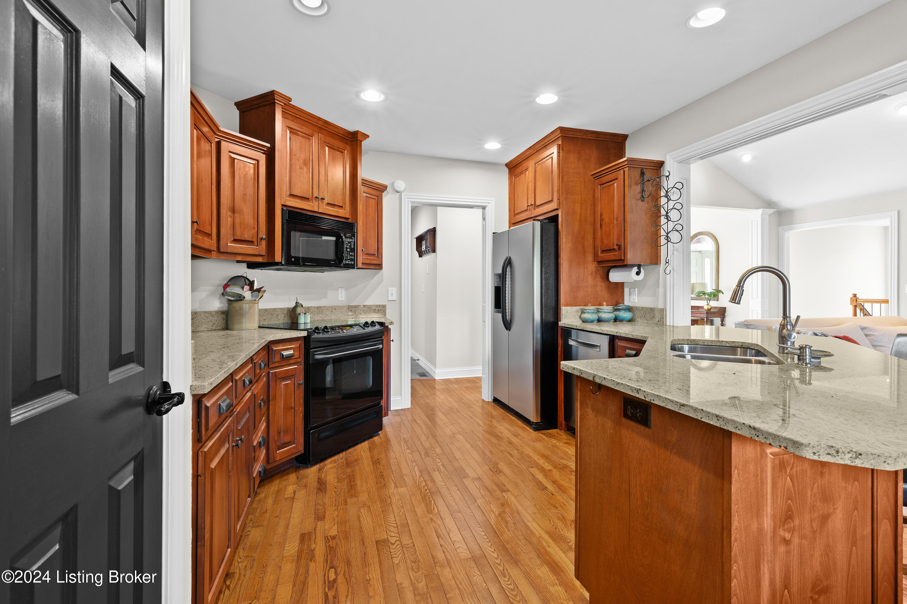 1901 Brooke Stone Ct