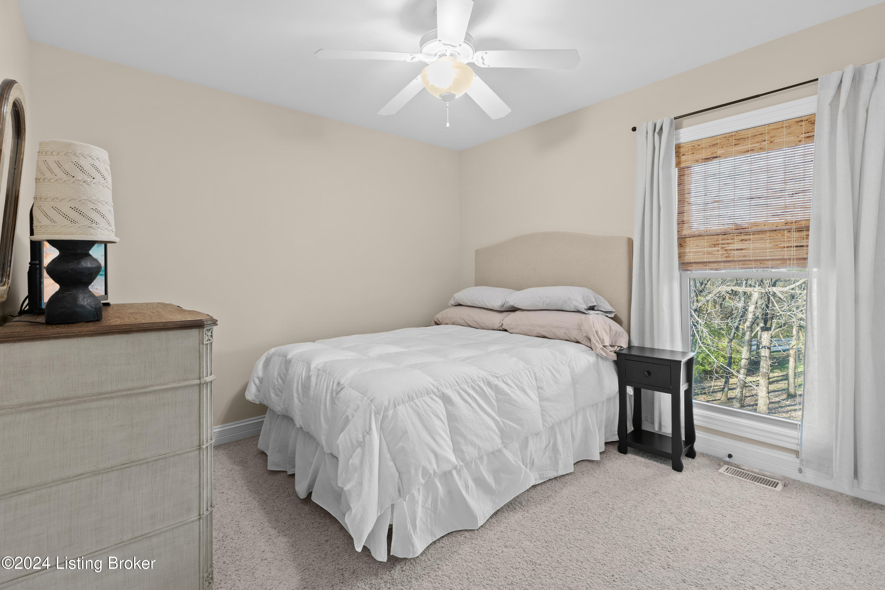 1901 Brooke Stone Ct
