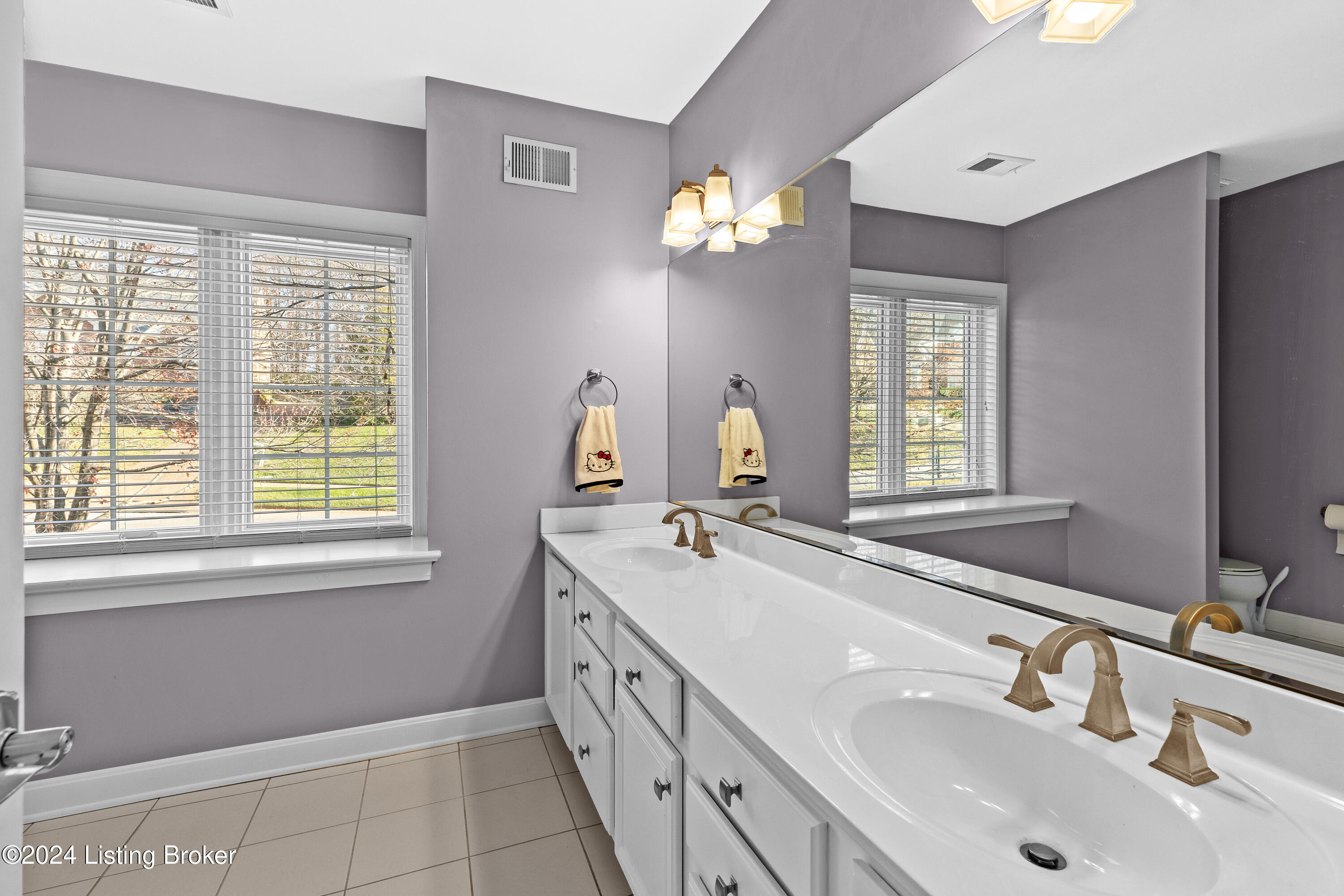 10423 Worthington Ln