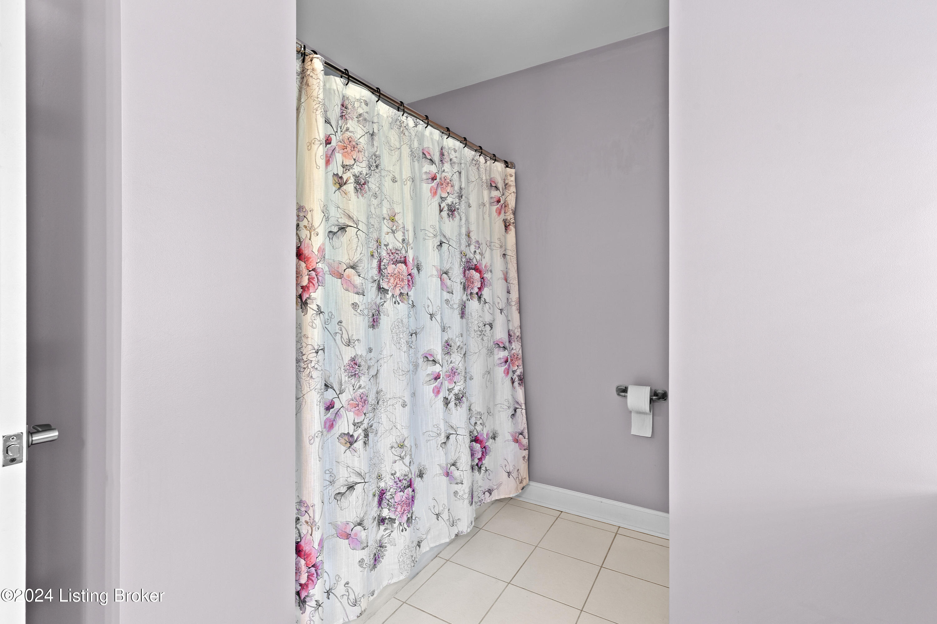 10423 Worthington Ln