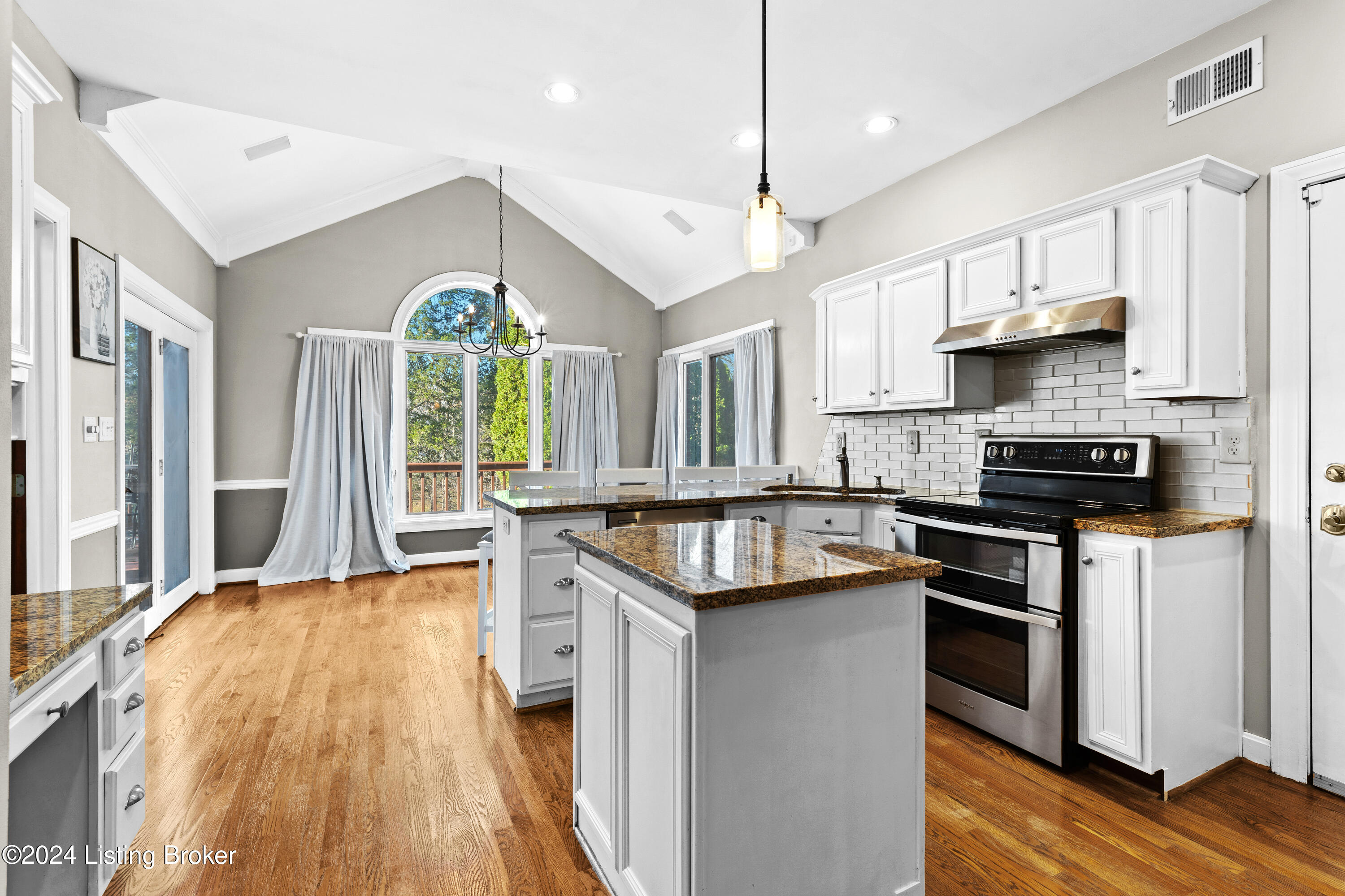 10423 Worthington Ln