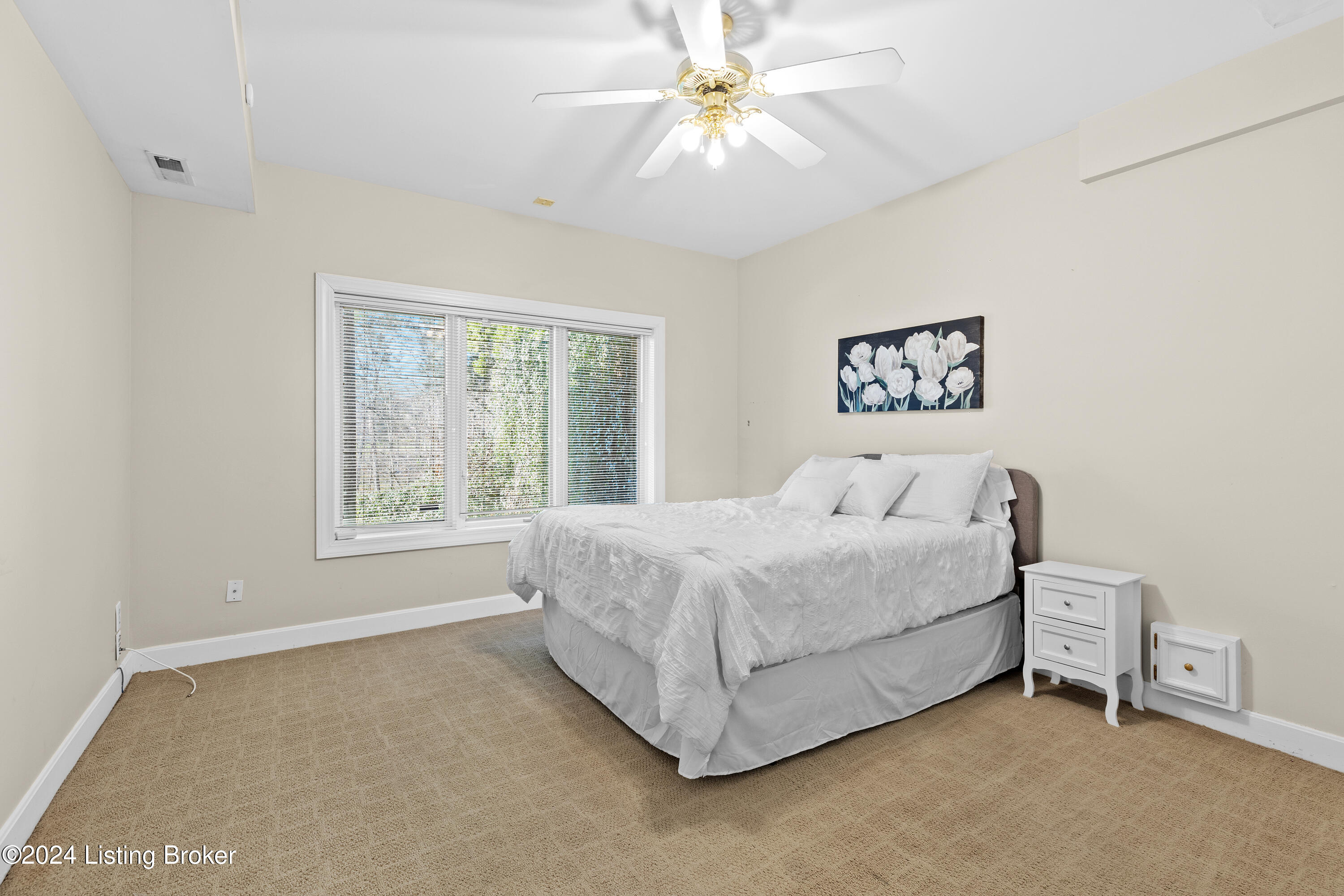 10423 Worthington Ln