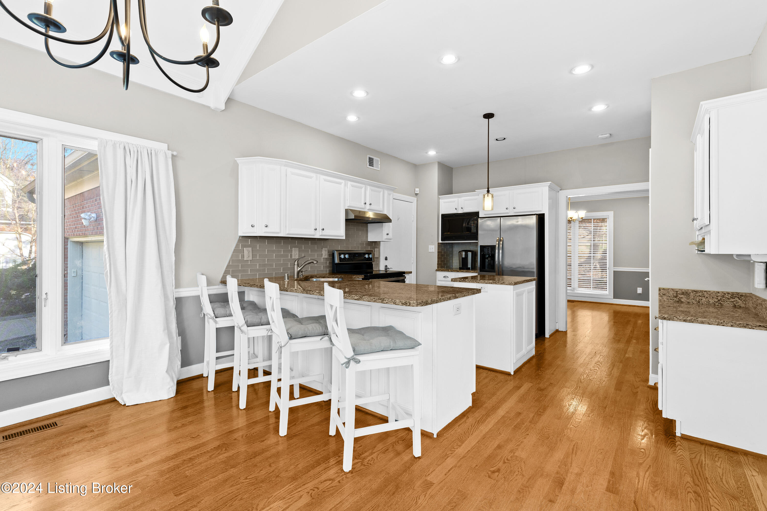 10423 Worthington Ln