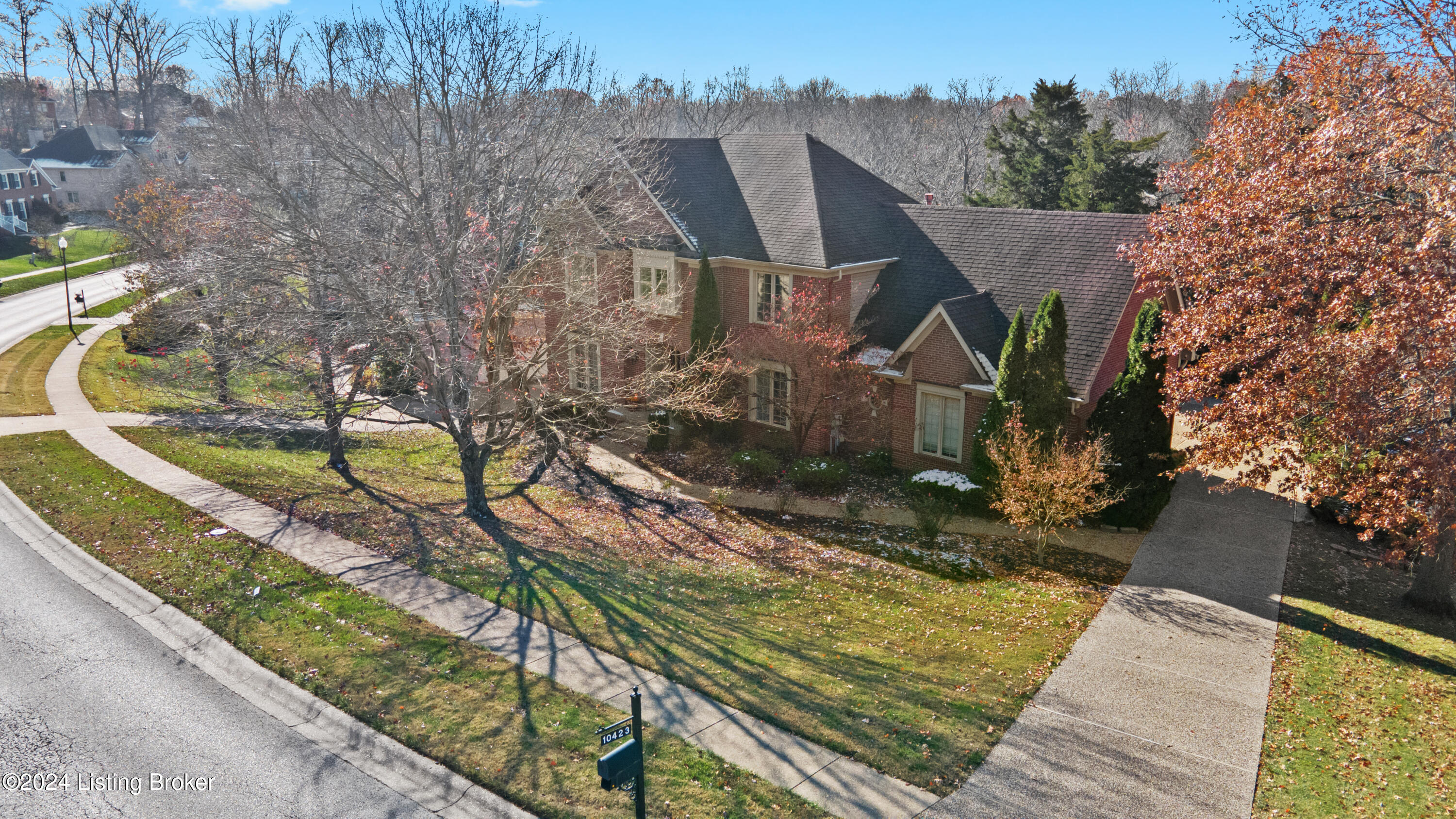 10423 Worthington Ln