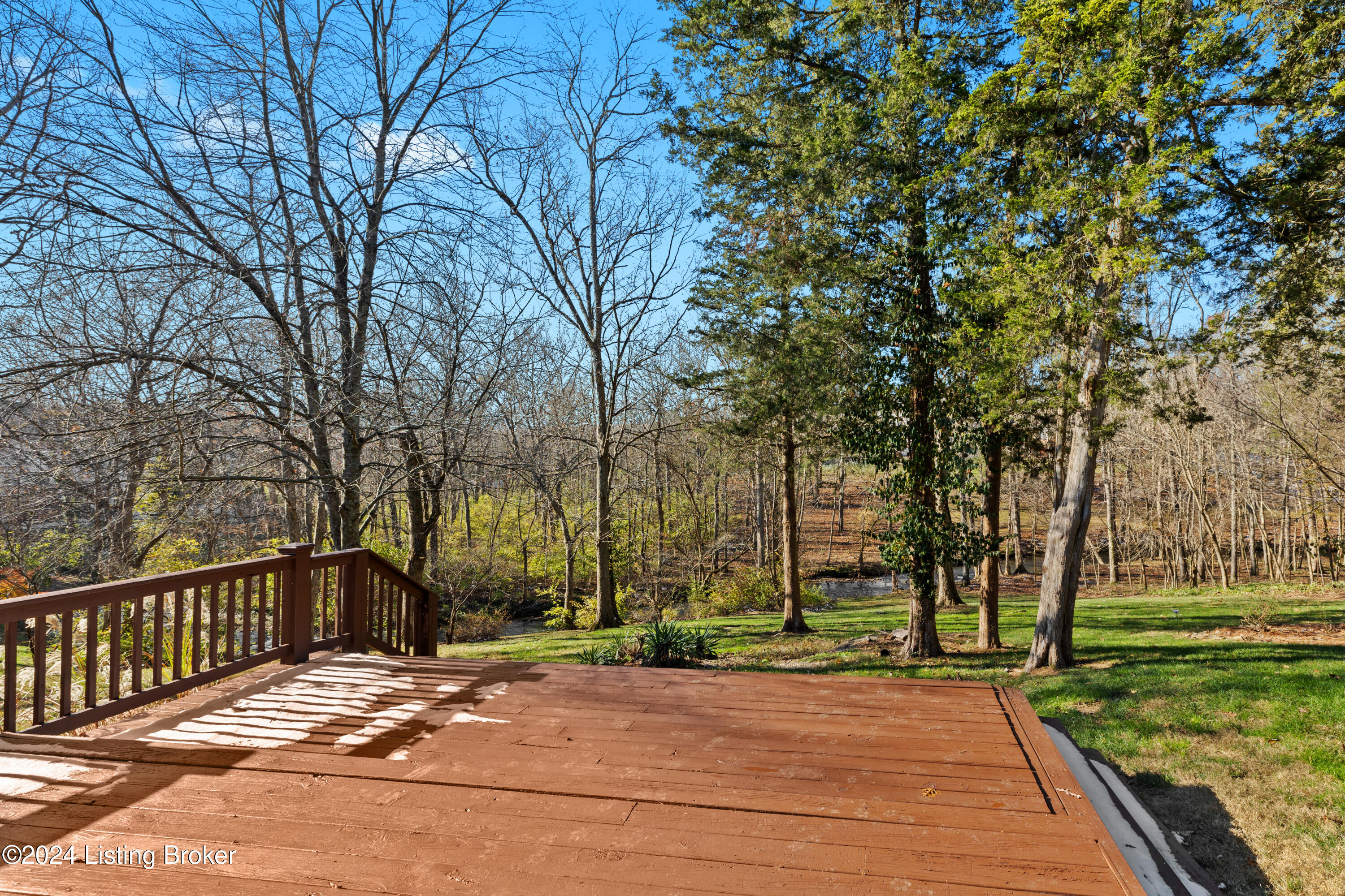 10423 Worthington Ln