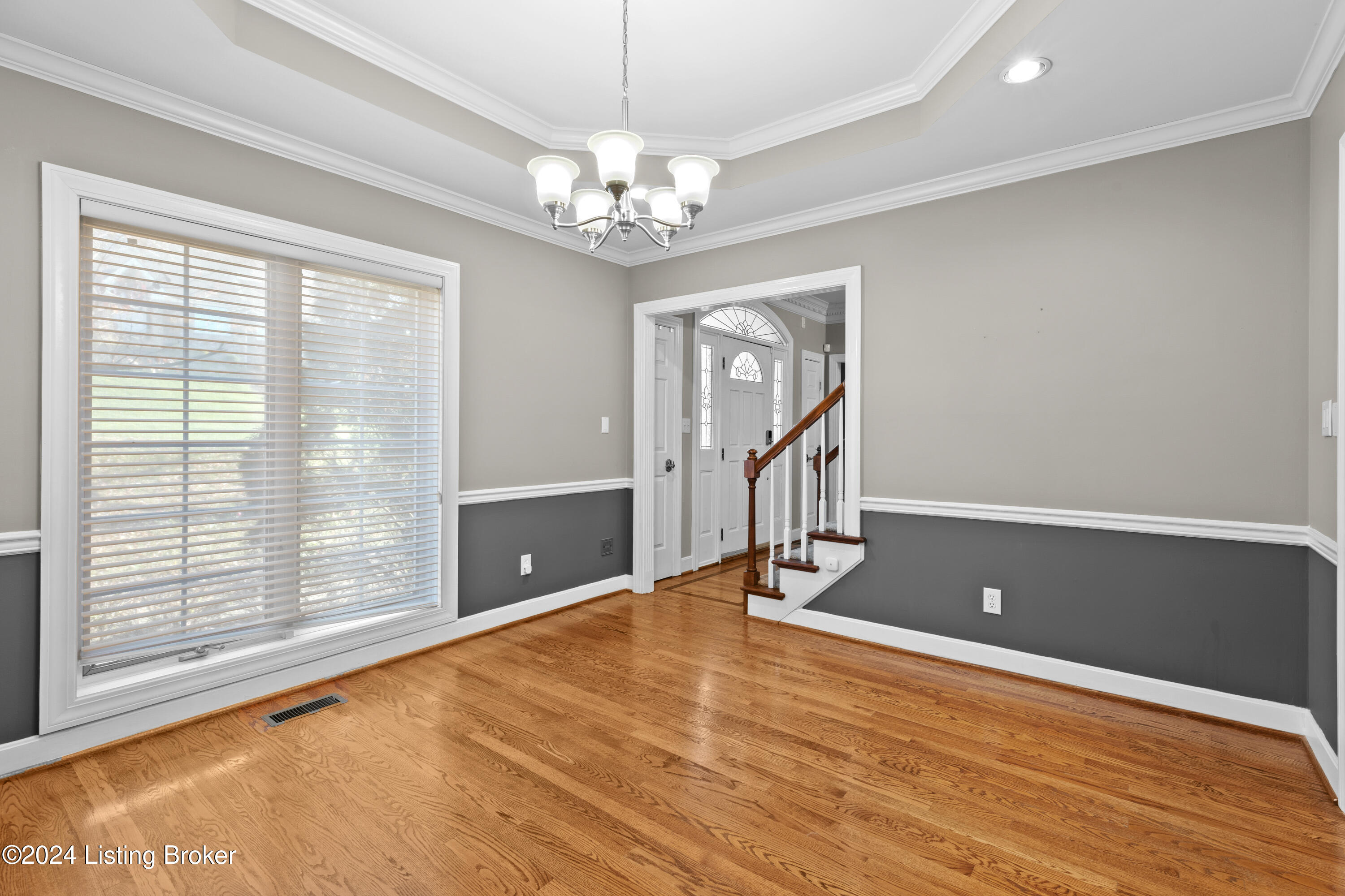 10423 Worthington Ln