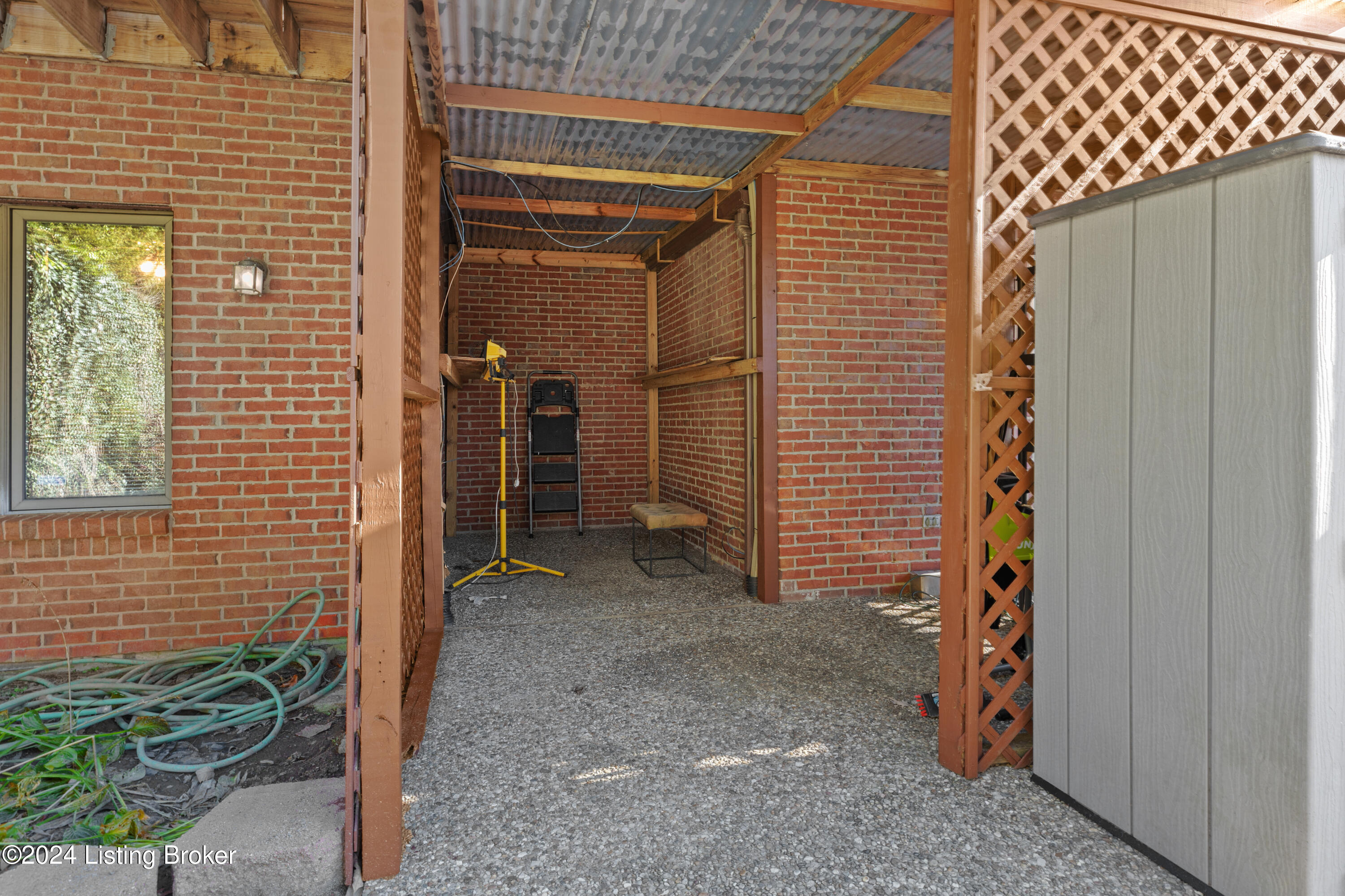 10423 Worthington Ln