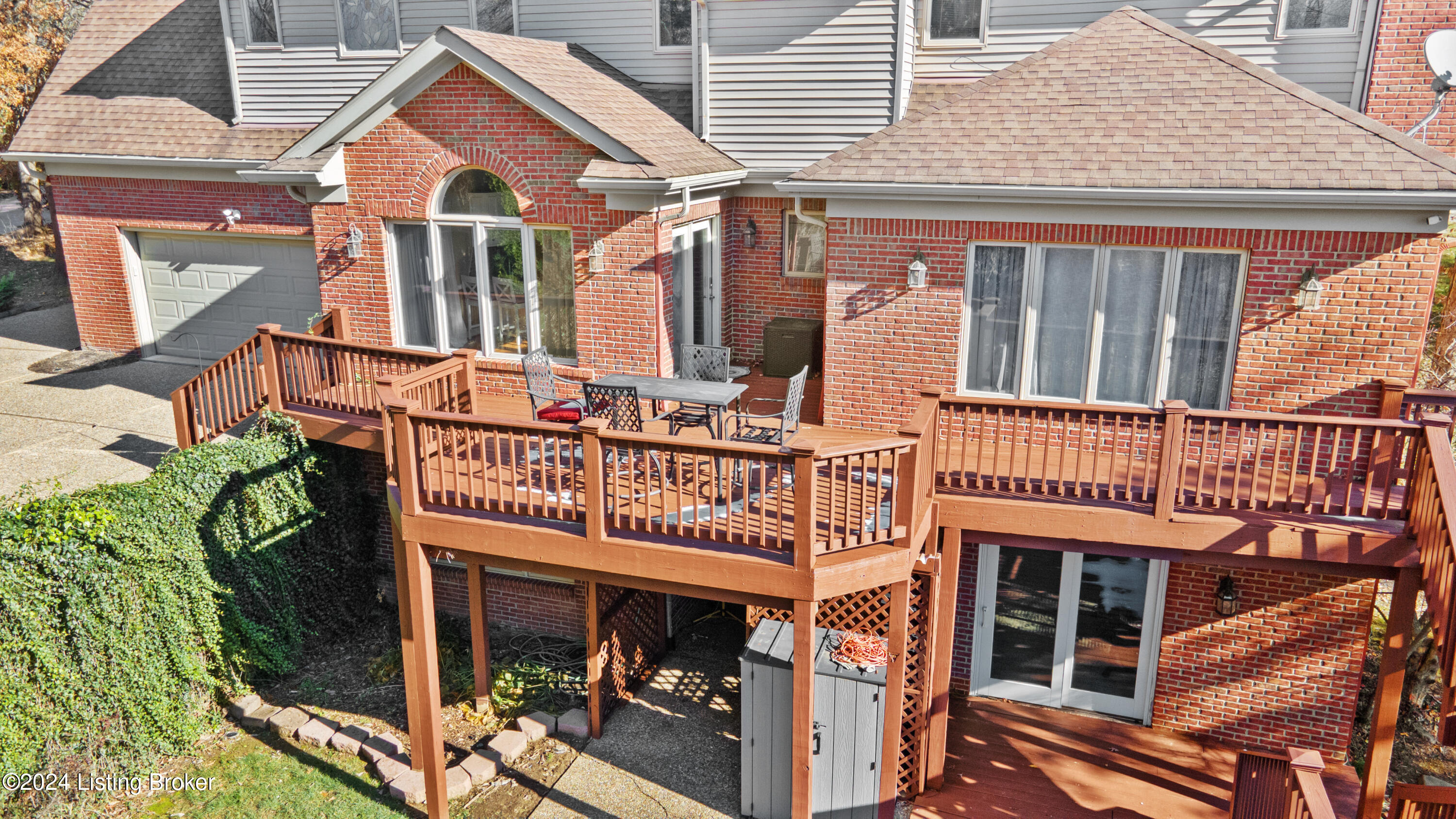 10423 Worthington Ln