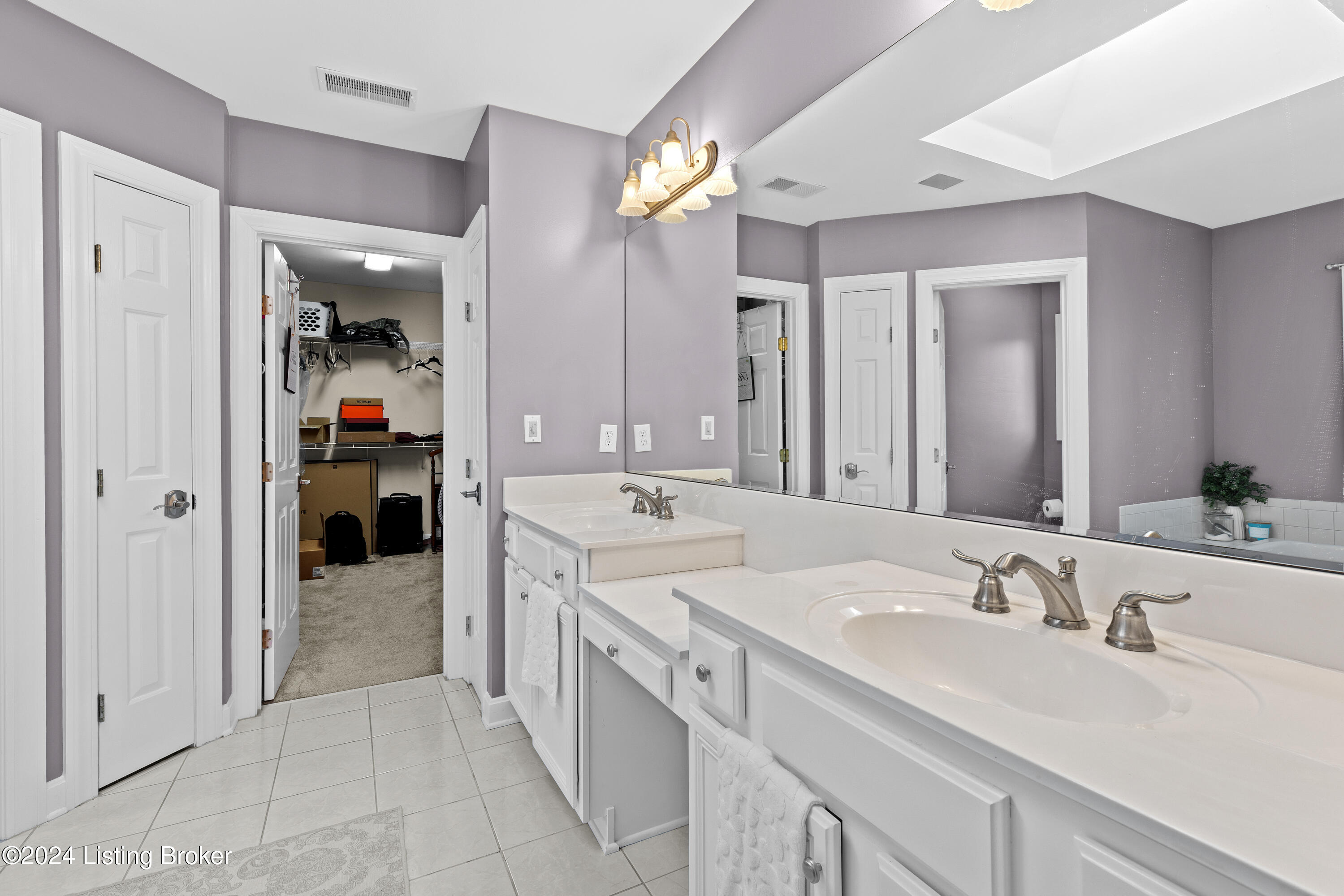 10423 Worthington Ln