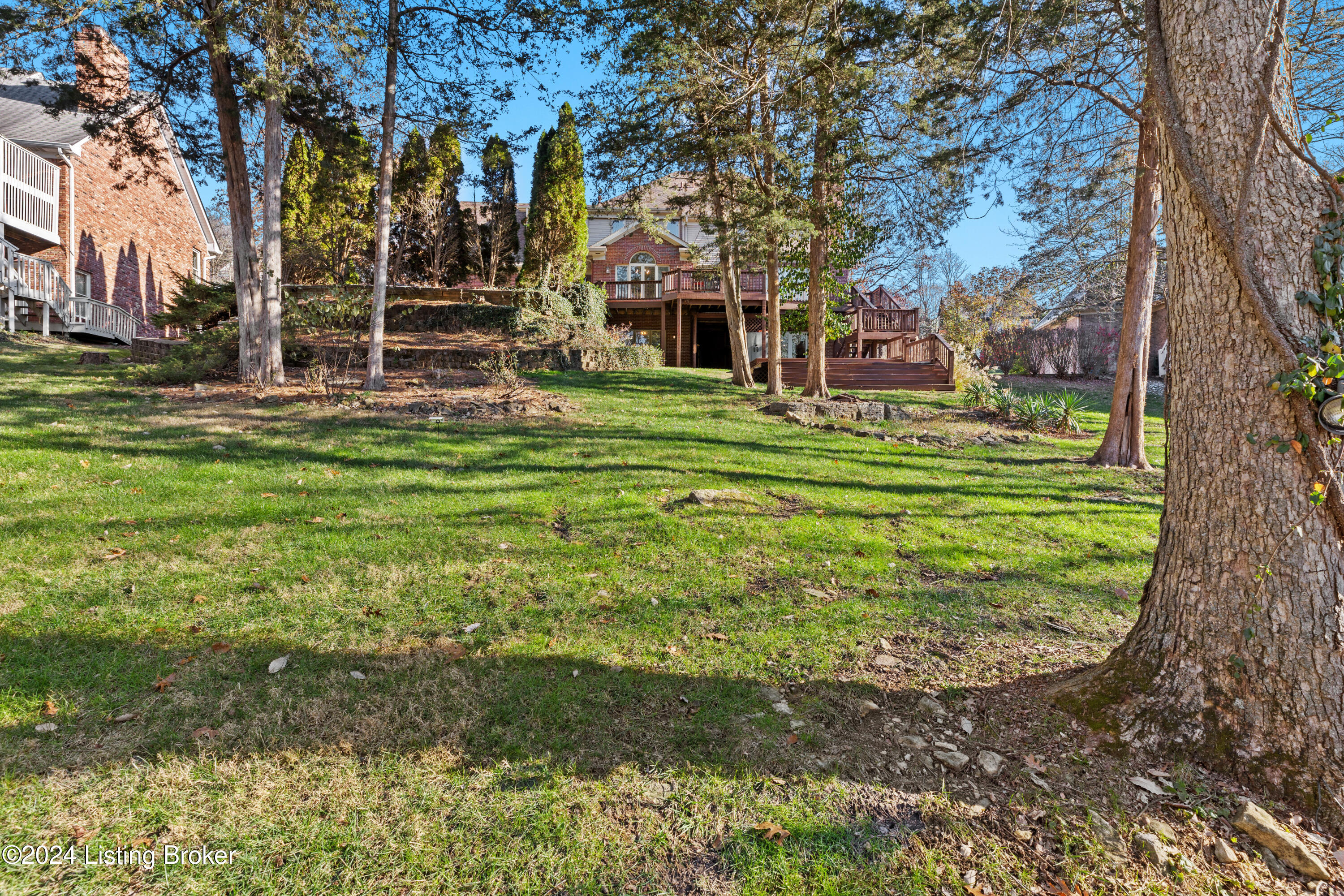 10423 Worthington Ln