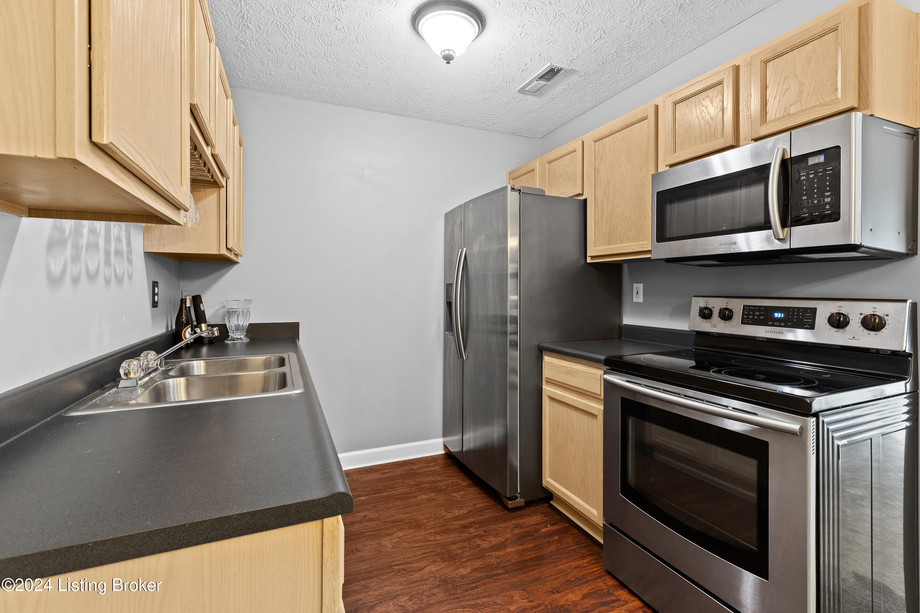 175 Central Blvd, 15