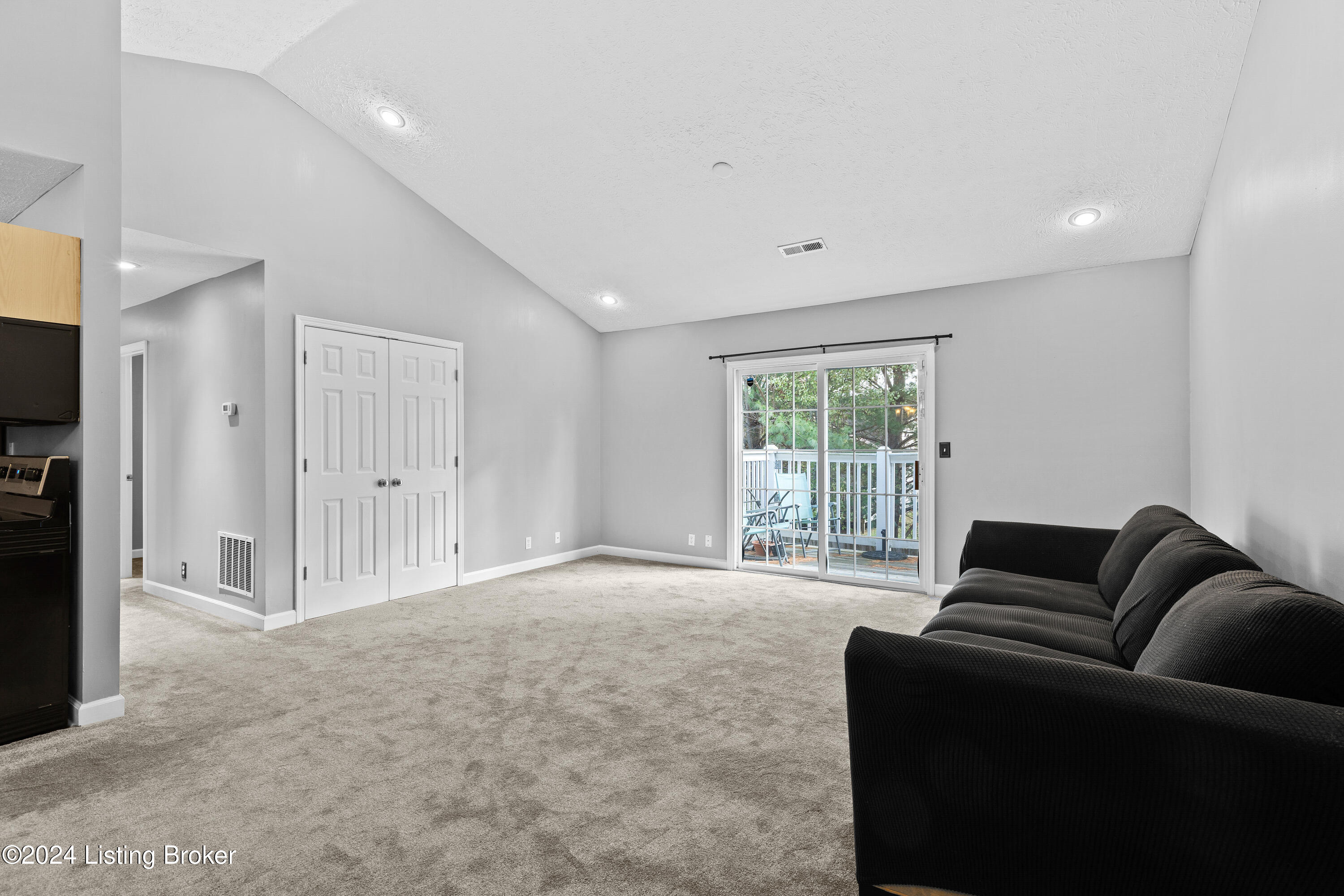 175 Central Blvd, 15