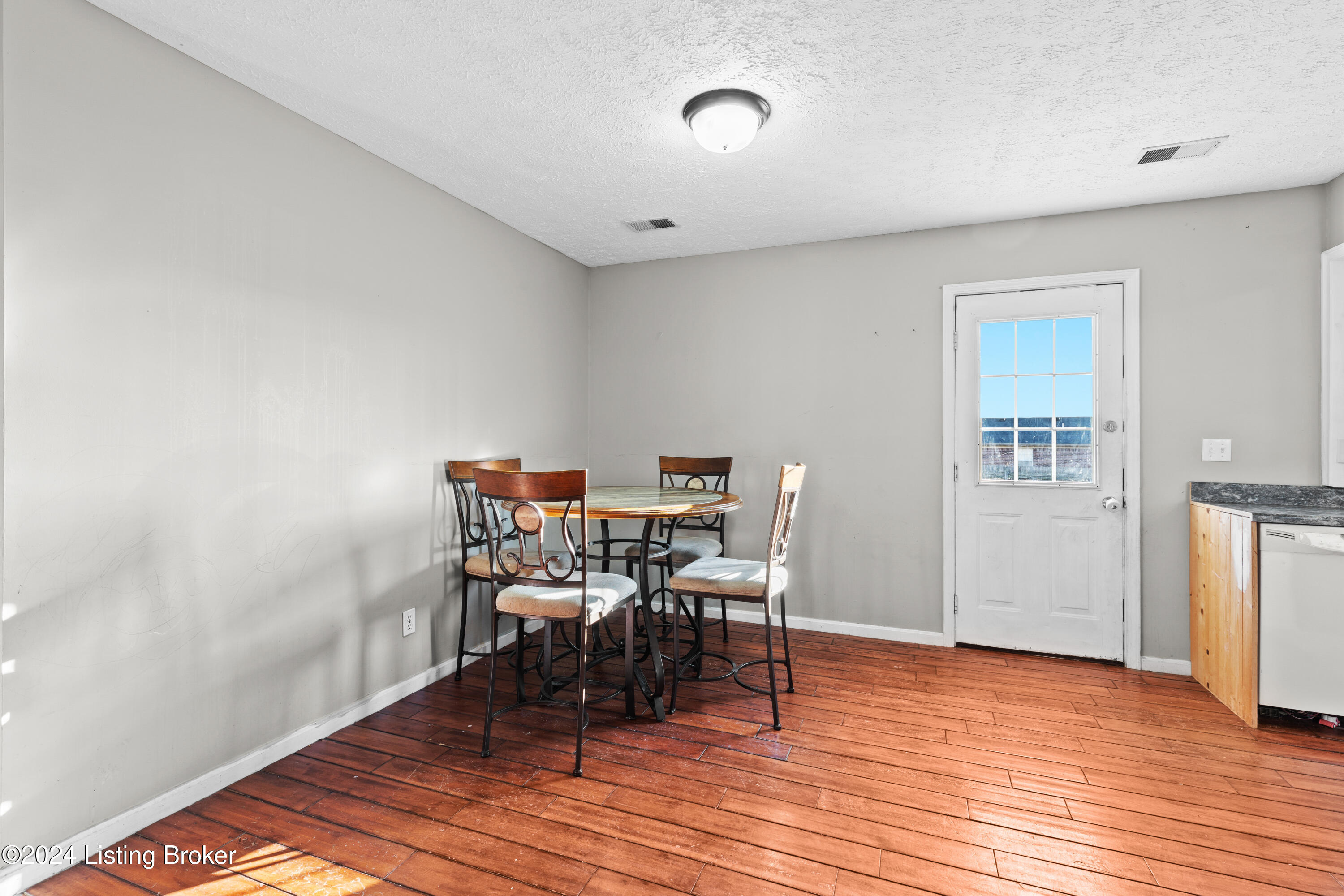 101 Atlantic Ct