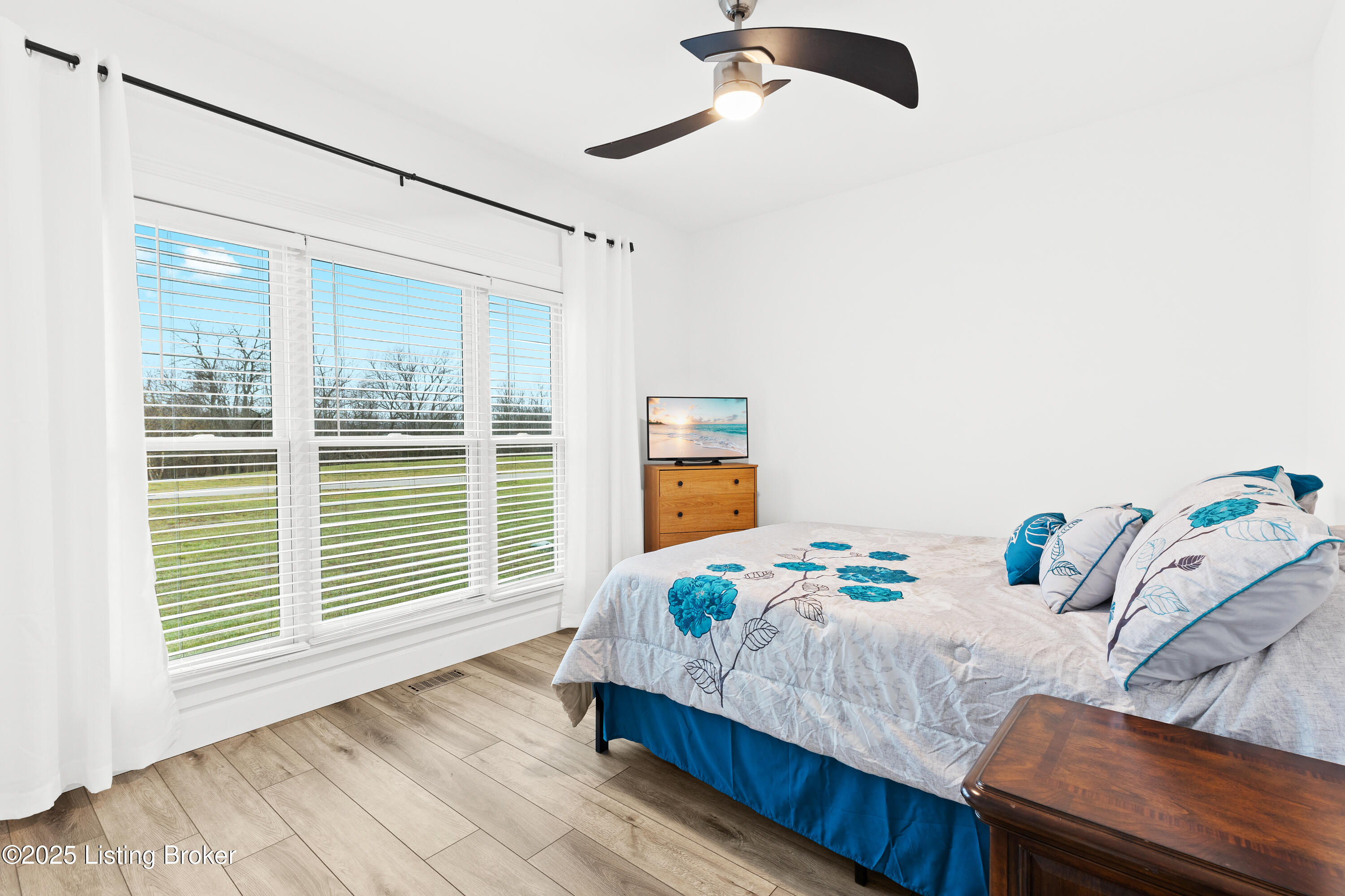 375 Painted Leaf Ct