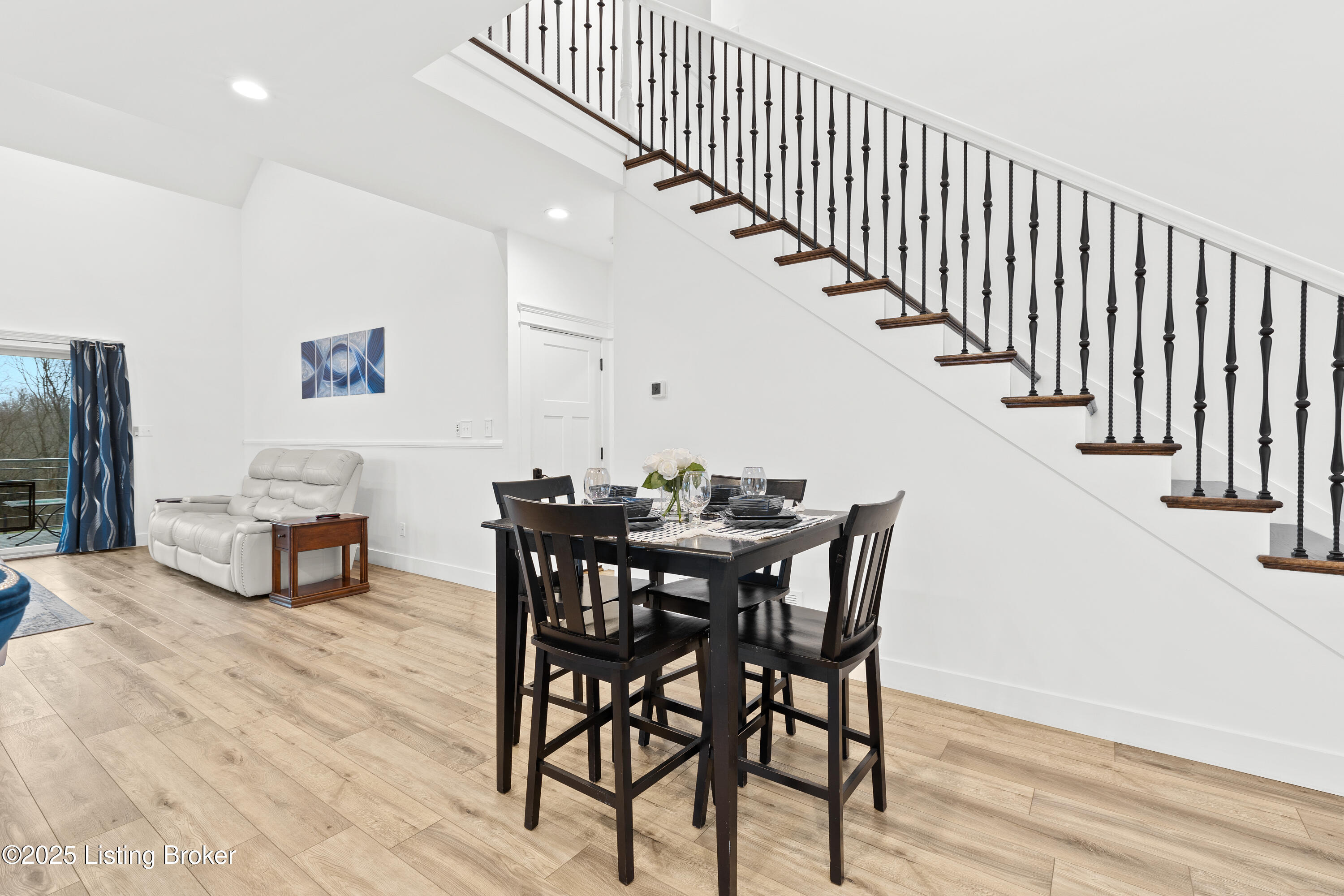 375 Painted Leaf Ct