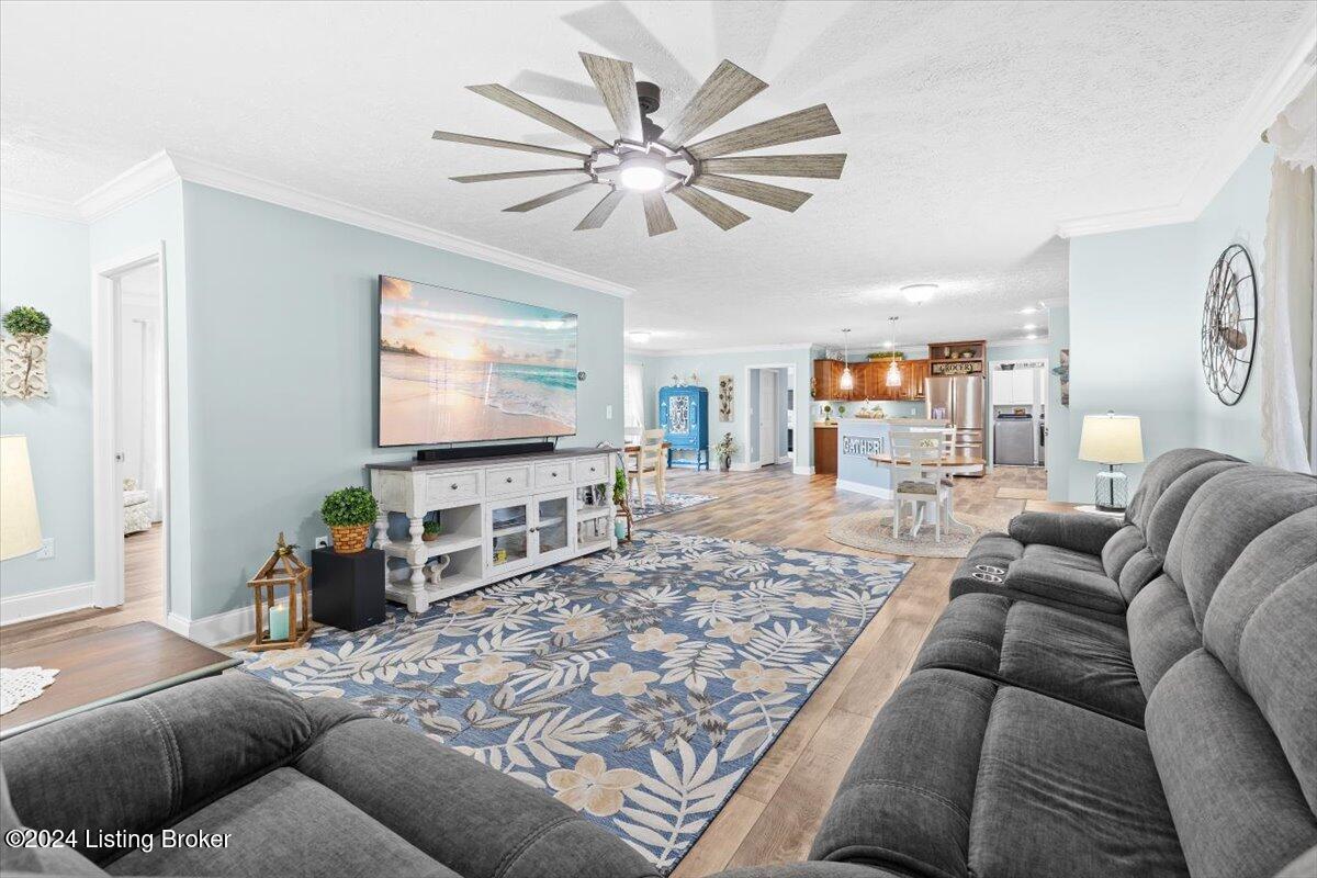 3101 Hillsboro Rd