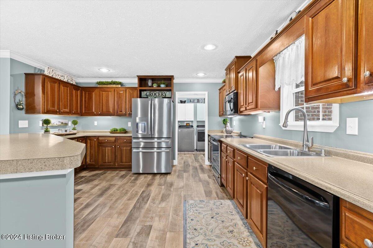 3101 Hillsboro Rd