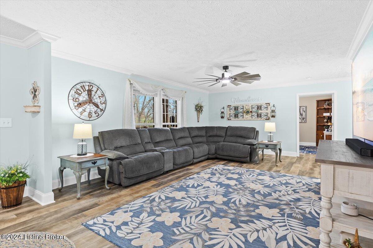 3101 Hillsboro Rd