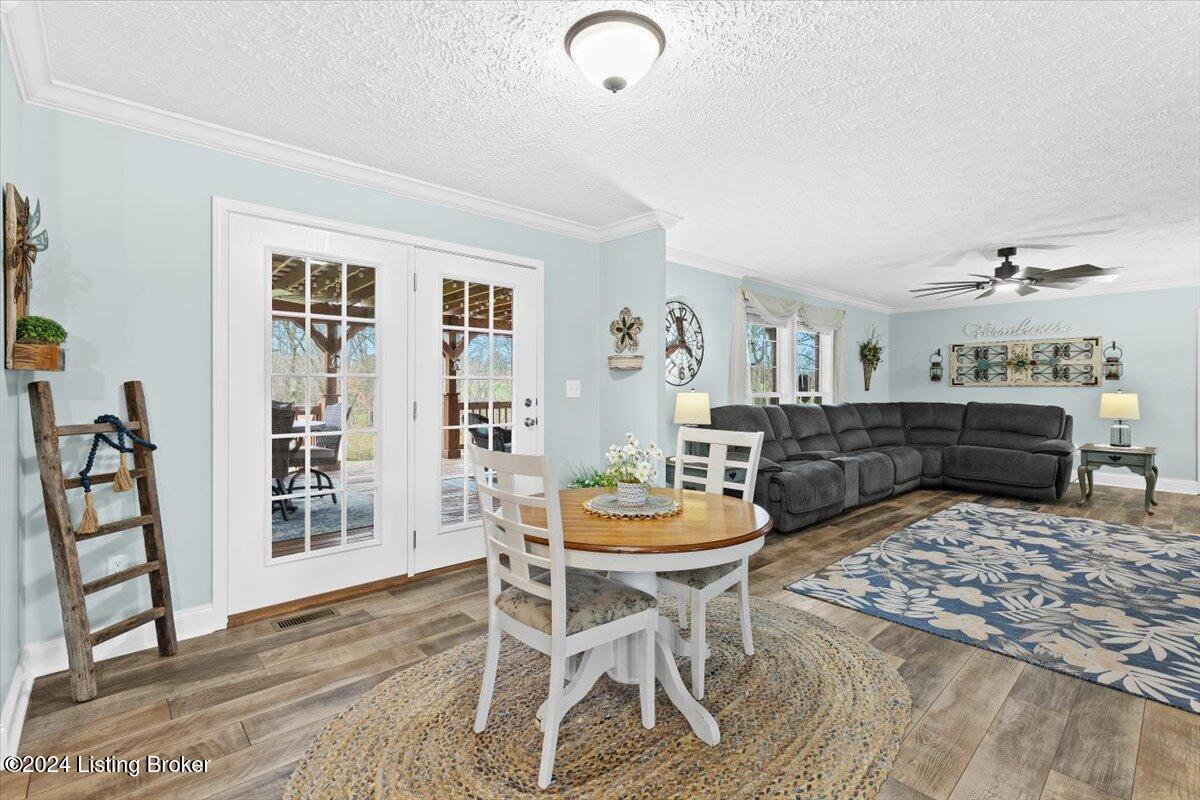 3101 Hillsboro Rd