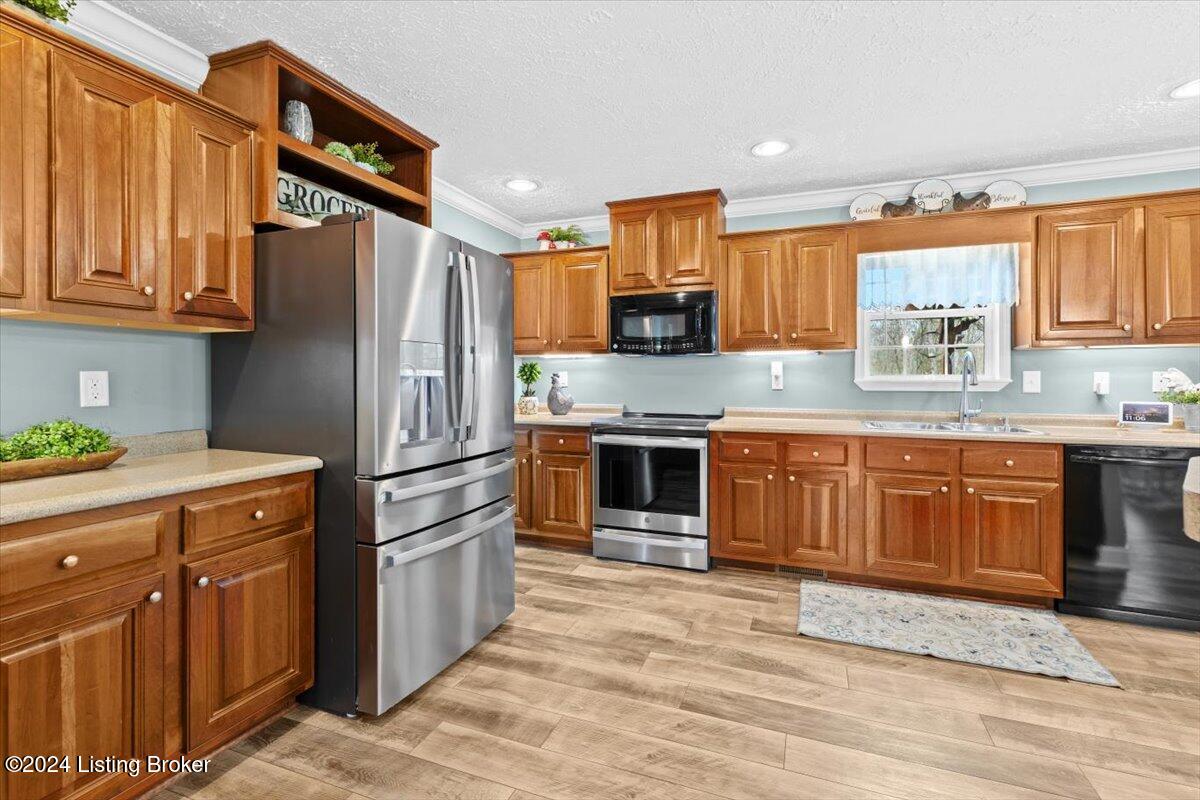 3101 Hillsboro Rd