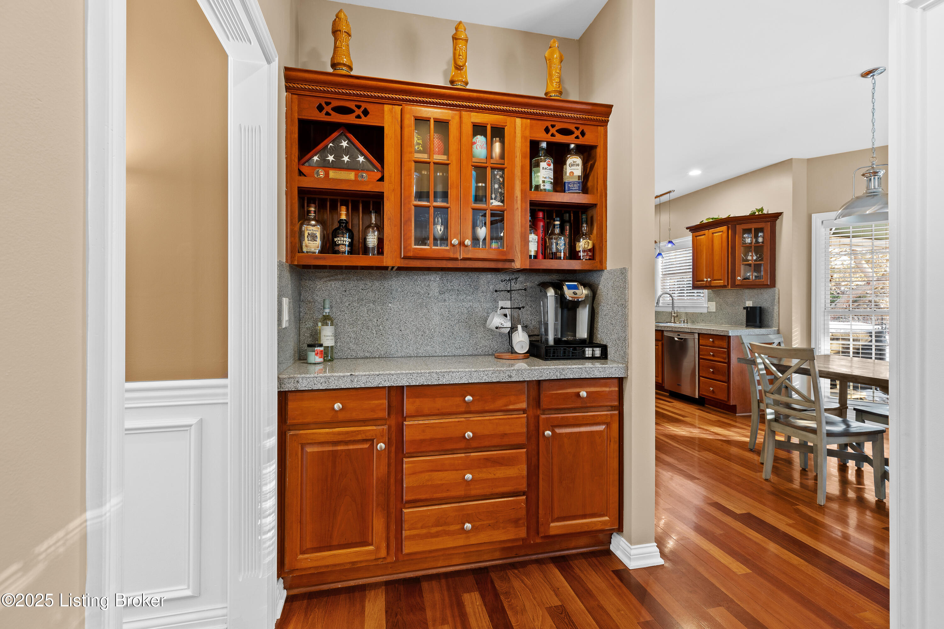 4101 Sunny Crossing Dr
