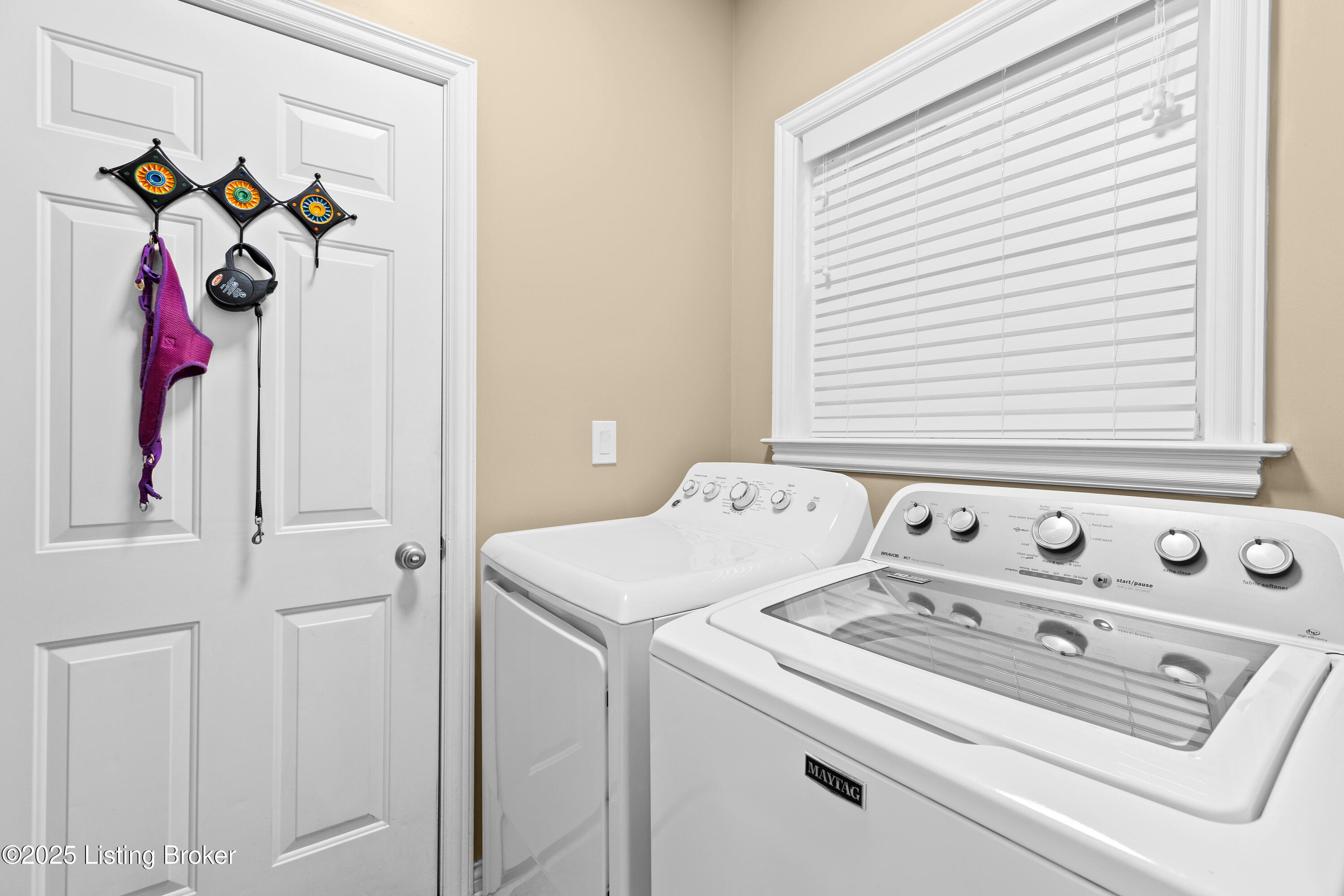 4101 Sunny Crossing Dr