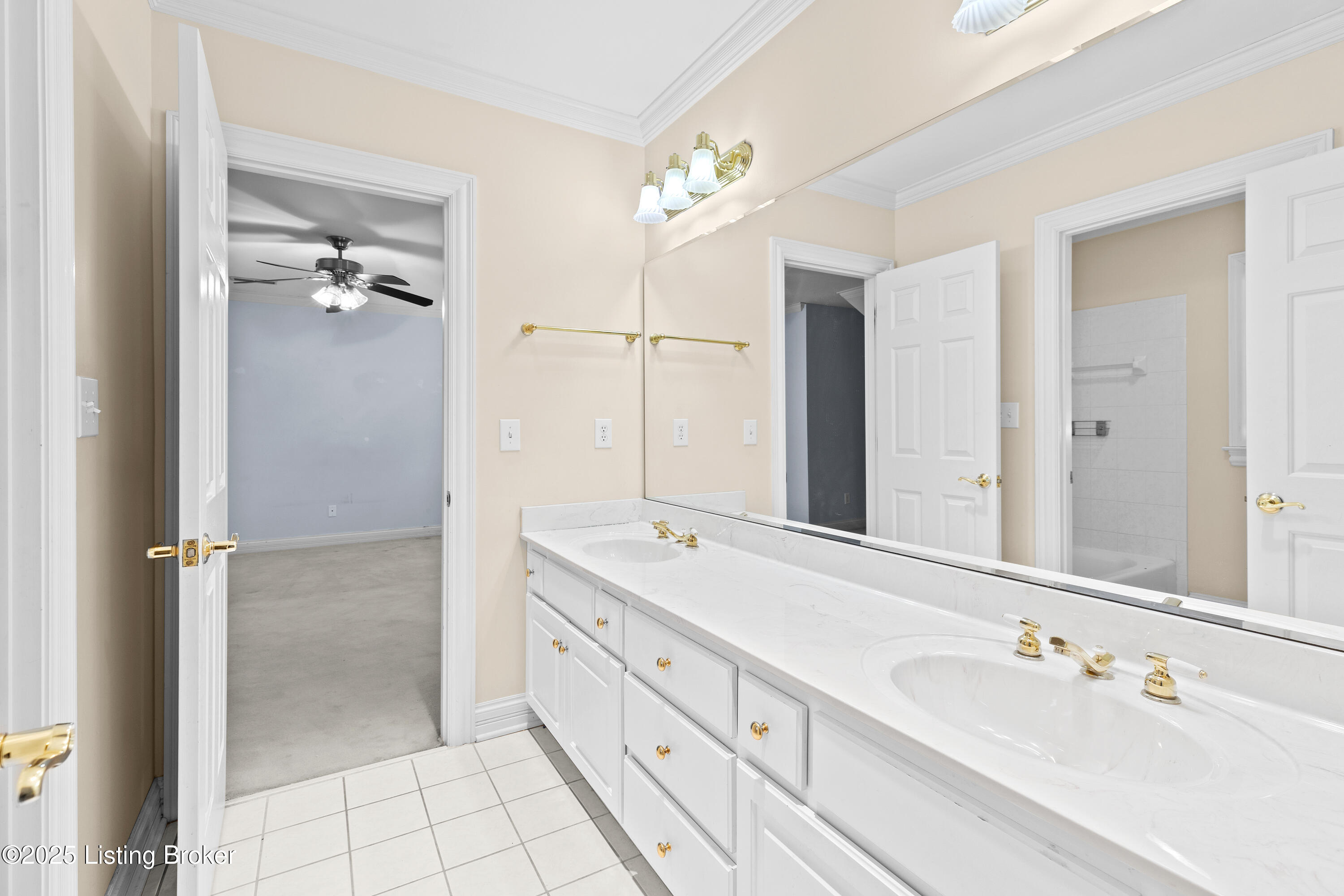 12030 Hunting Crest Dr
