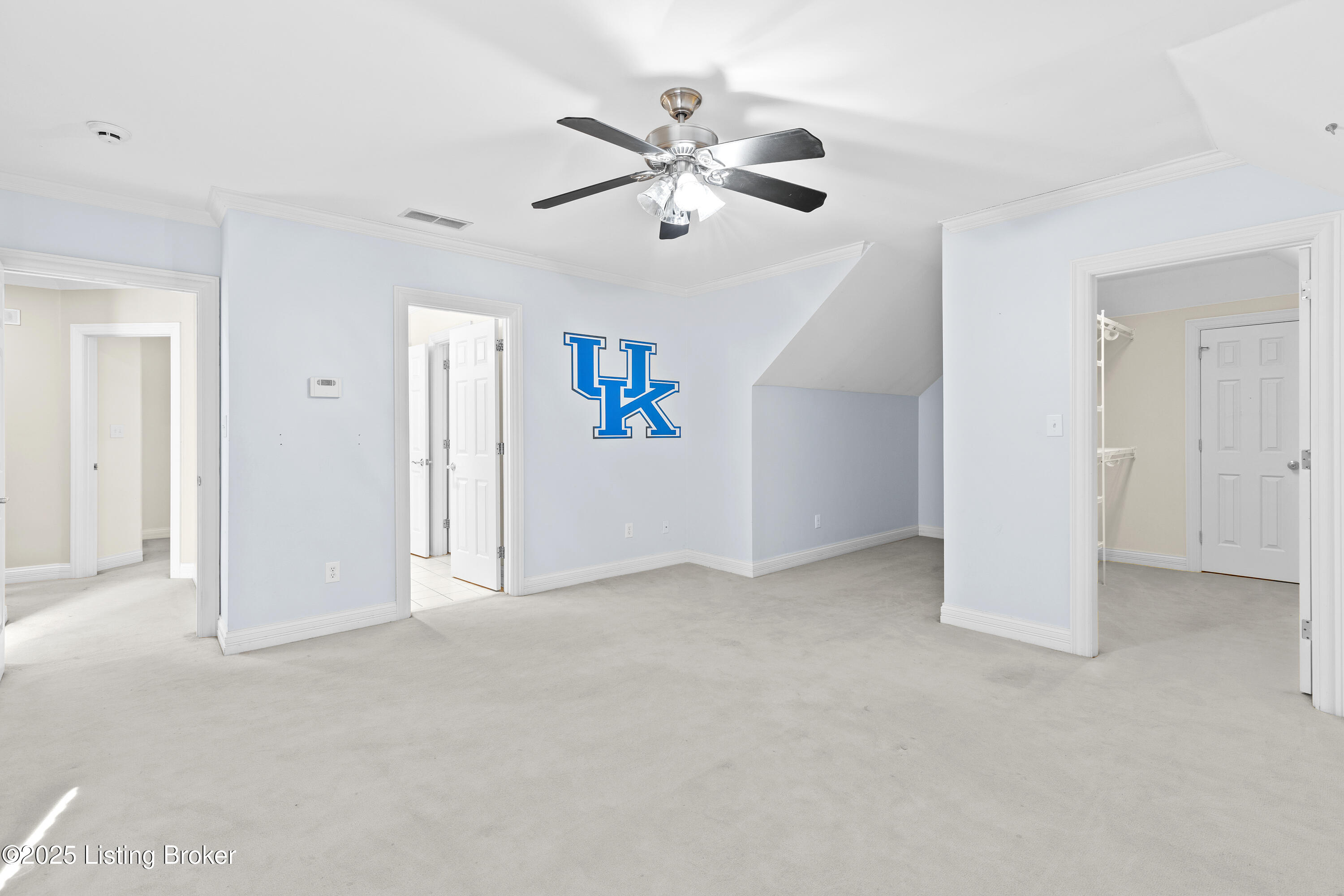 12030 Hunting Crest Dr