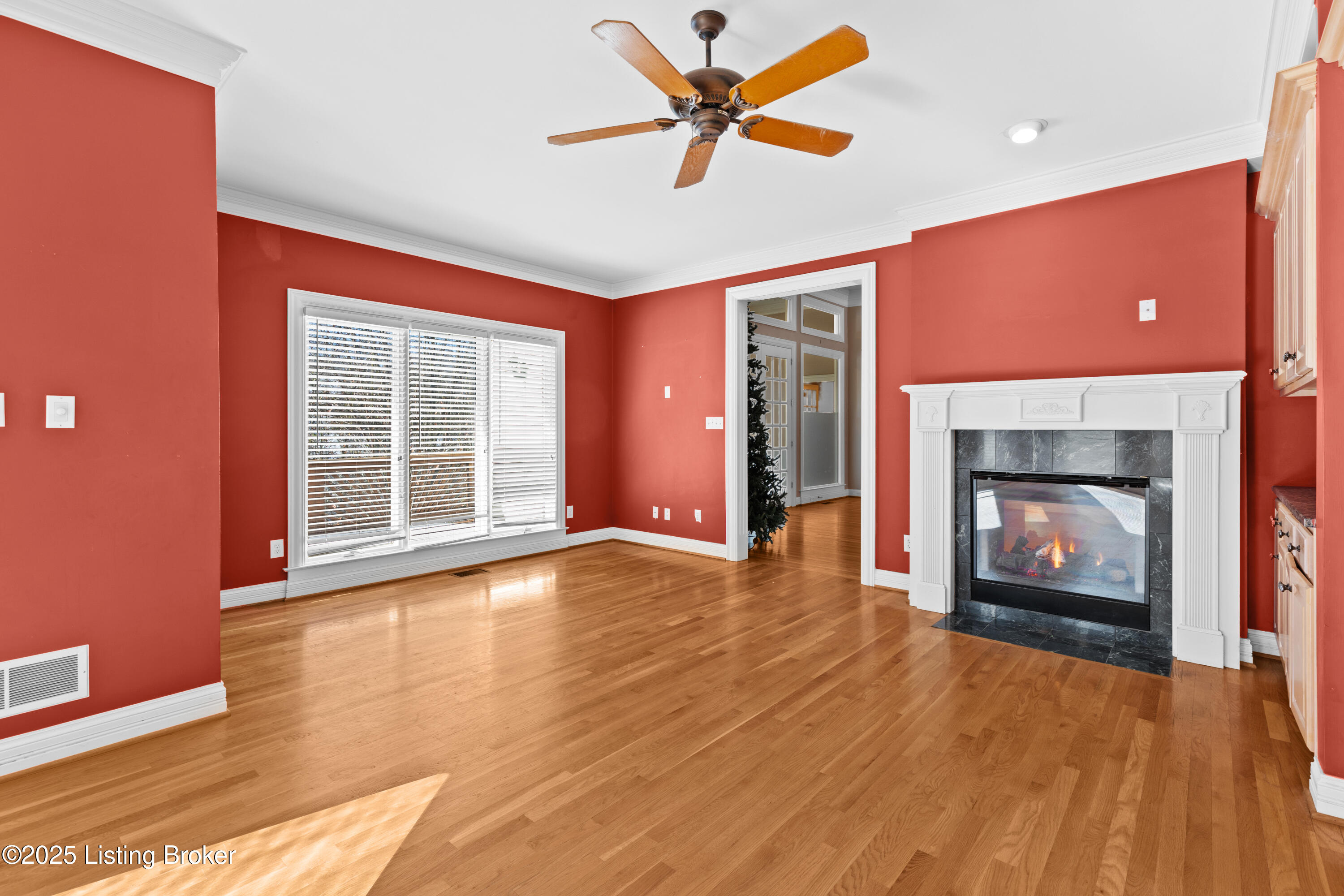 12030 Hunting Crest Dr
